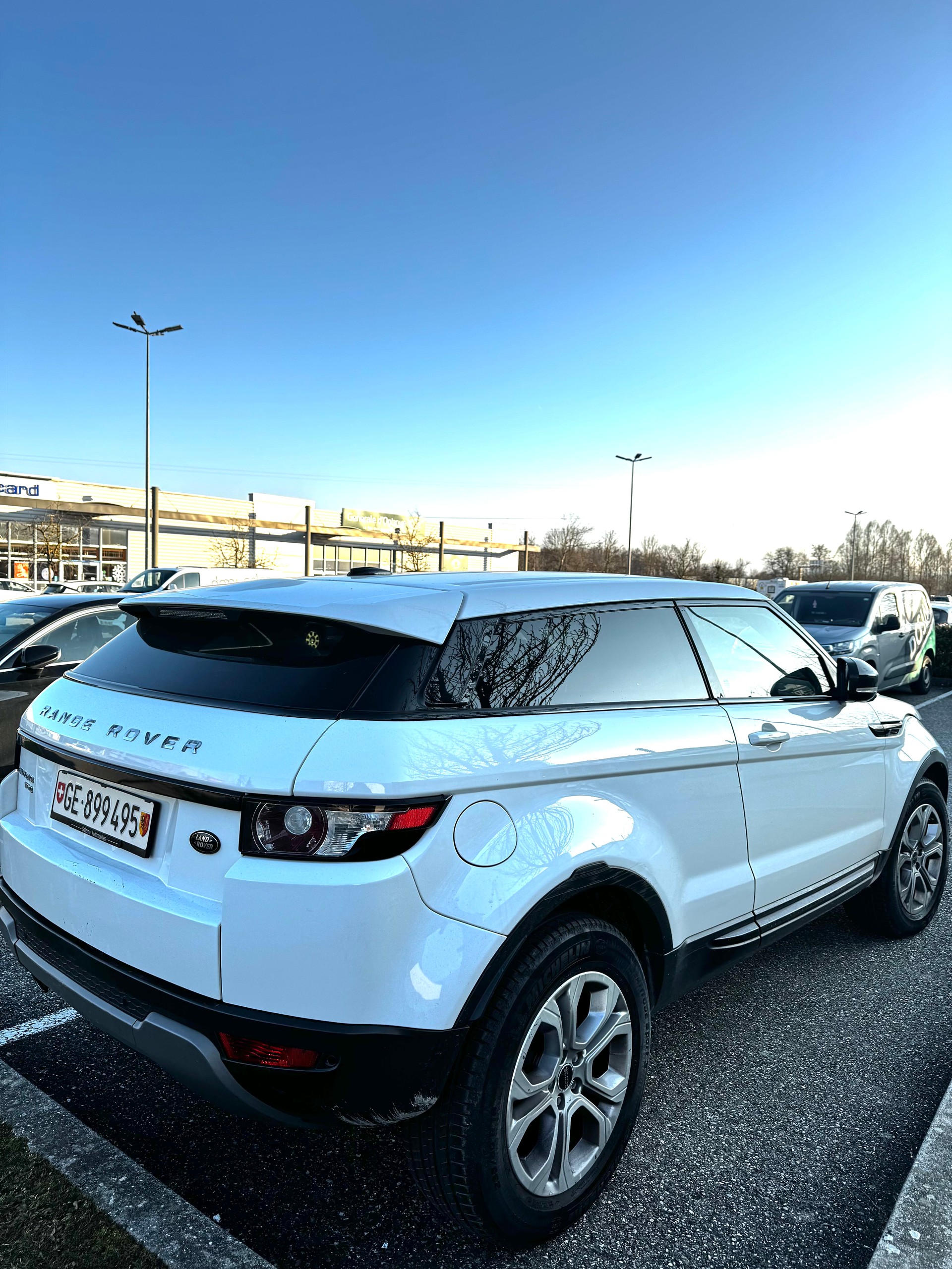 LAND ROVER Range Rover Evoque 2.2 TD4 Dynamic AT6-image-0