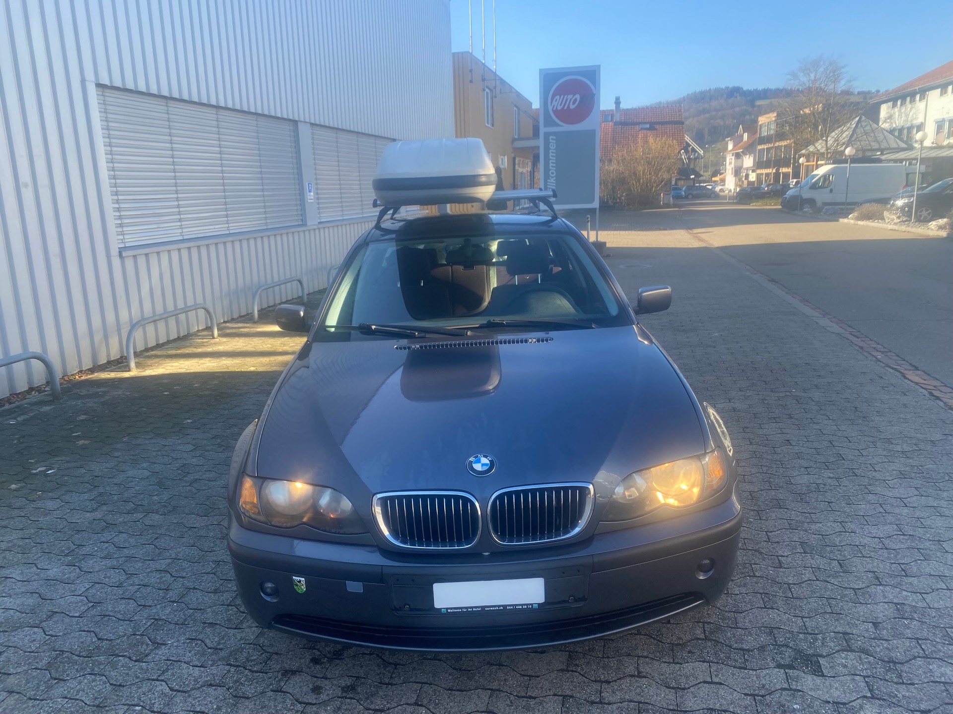 BMW 325xi Touring-image-2