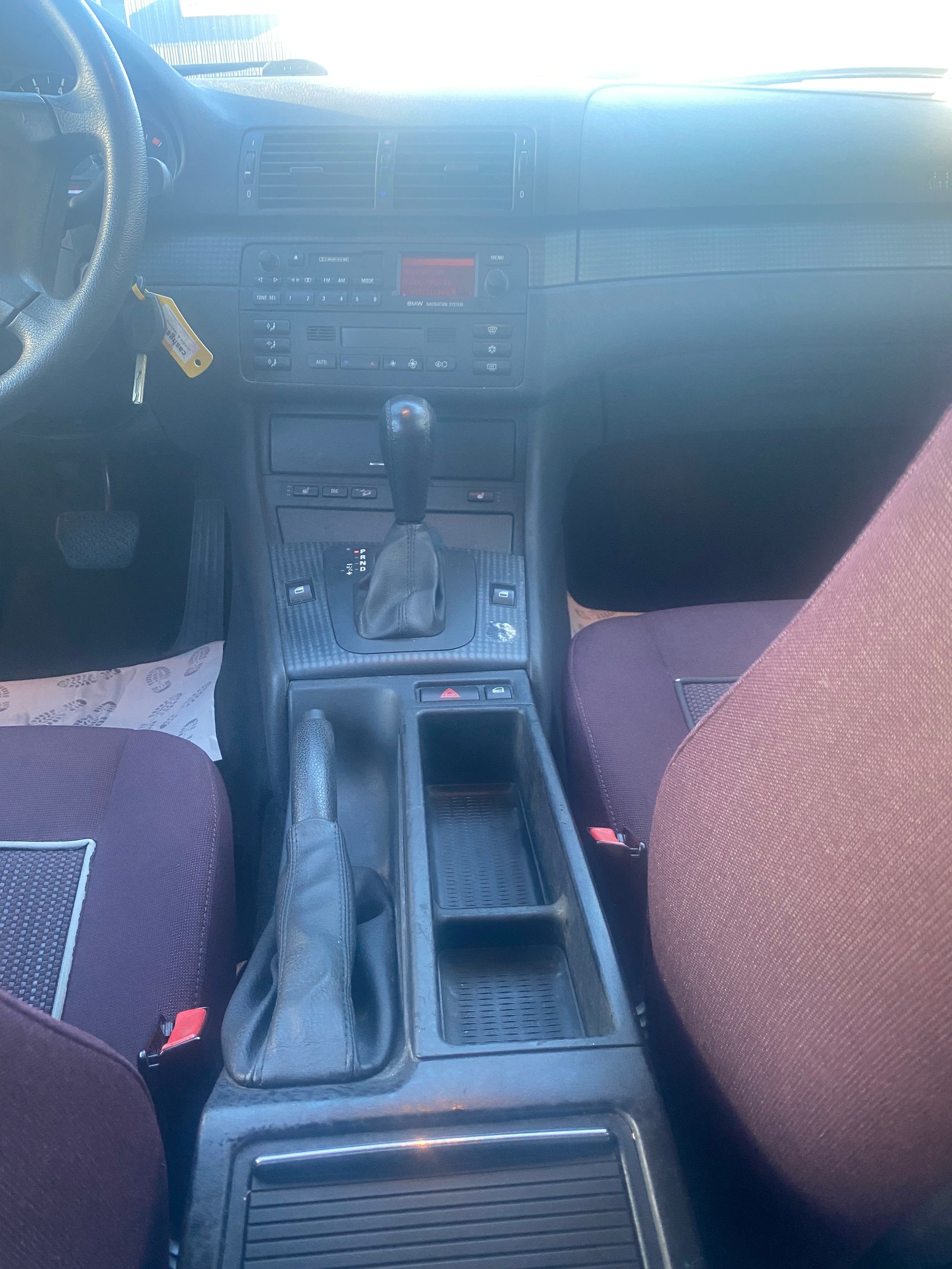 BMW 325xi Touring-image-11