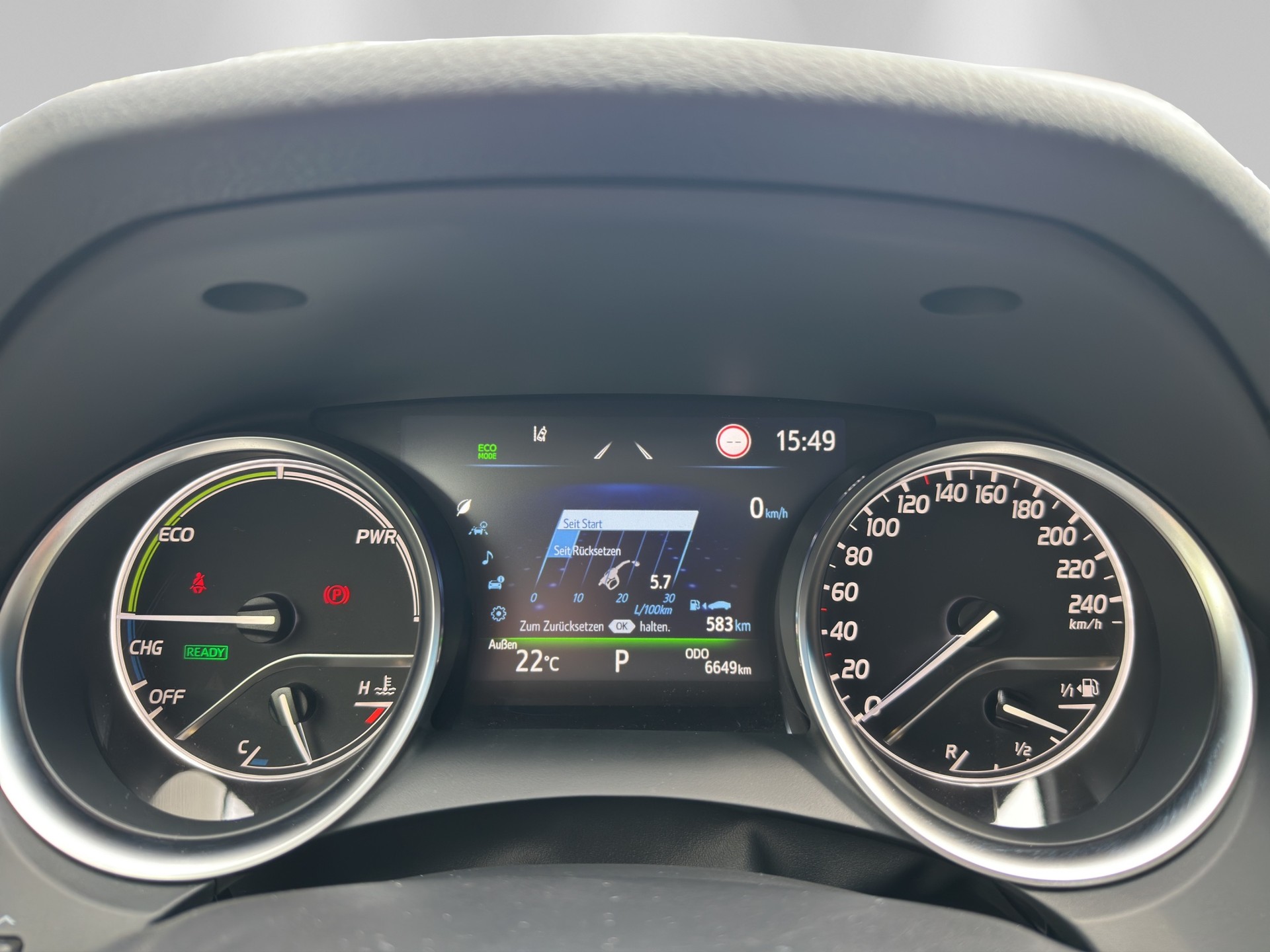 TOYOTA Camry 2.5 HSD e-CVT com.-image-15