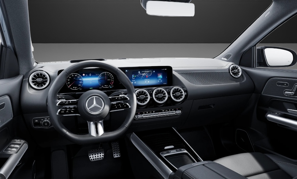 MERCEDES-BENZ GLA 250 e EQ Star 8G-DCT-image-5