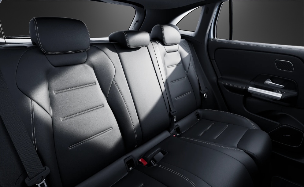 MERCEDES-BENZ GLA 250 e EQ Star 8G-DCT-image-6