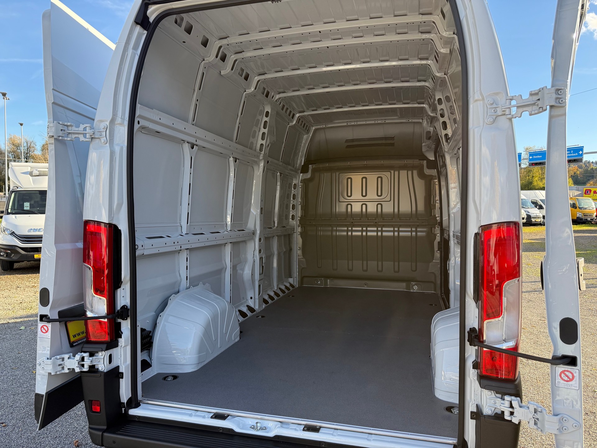 OPEL Movano 2.2d 3.5t 140 PS L3H3 mit neuem Interieur-image-3