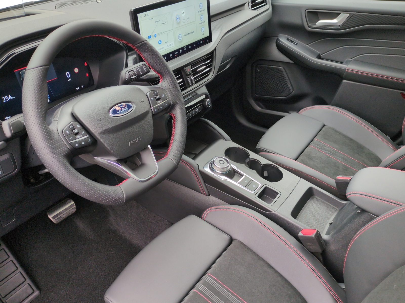 FORD Kuga 2.5 Hybrid ST-Line X 4x4-image-4