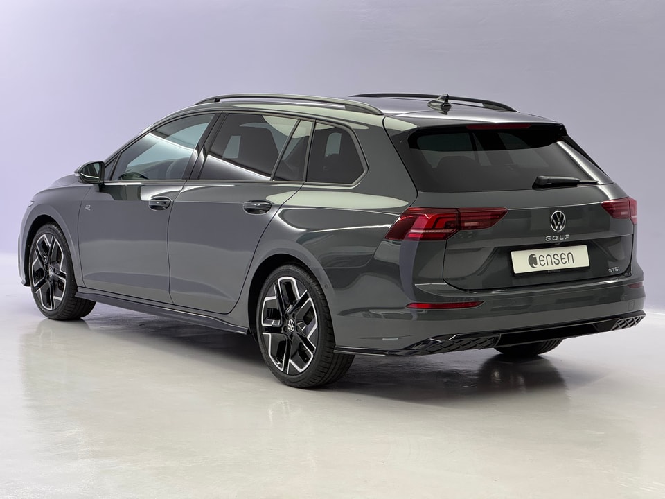 Golf VIII Variant 1.5 eTSI R-Line DSG