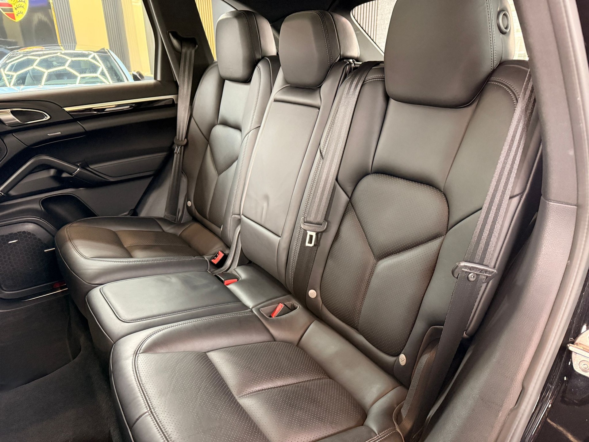 PORSCHE Cayenne S-image-14