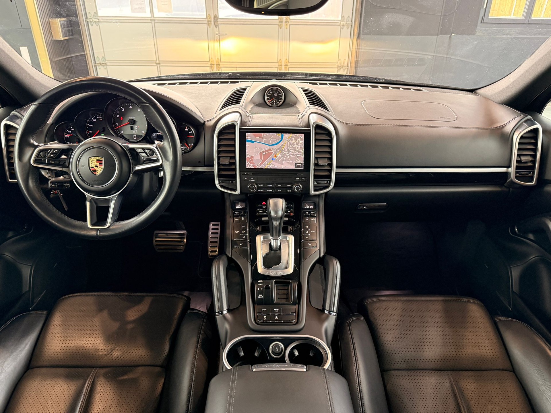 PORSCHE Cayenne S-image-11