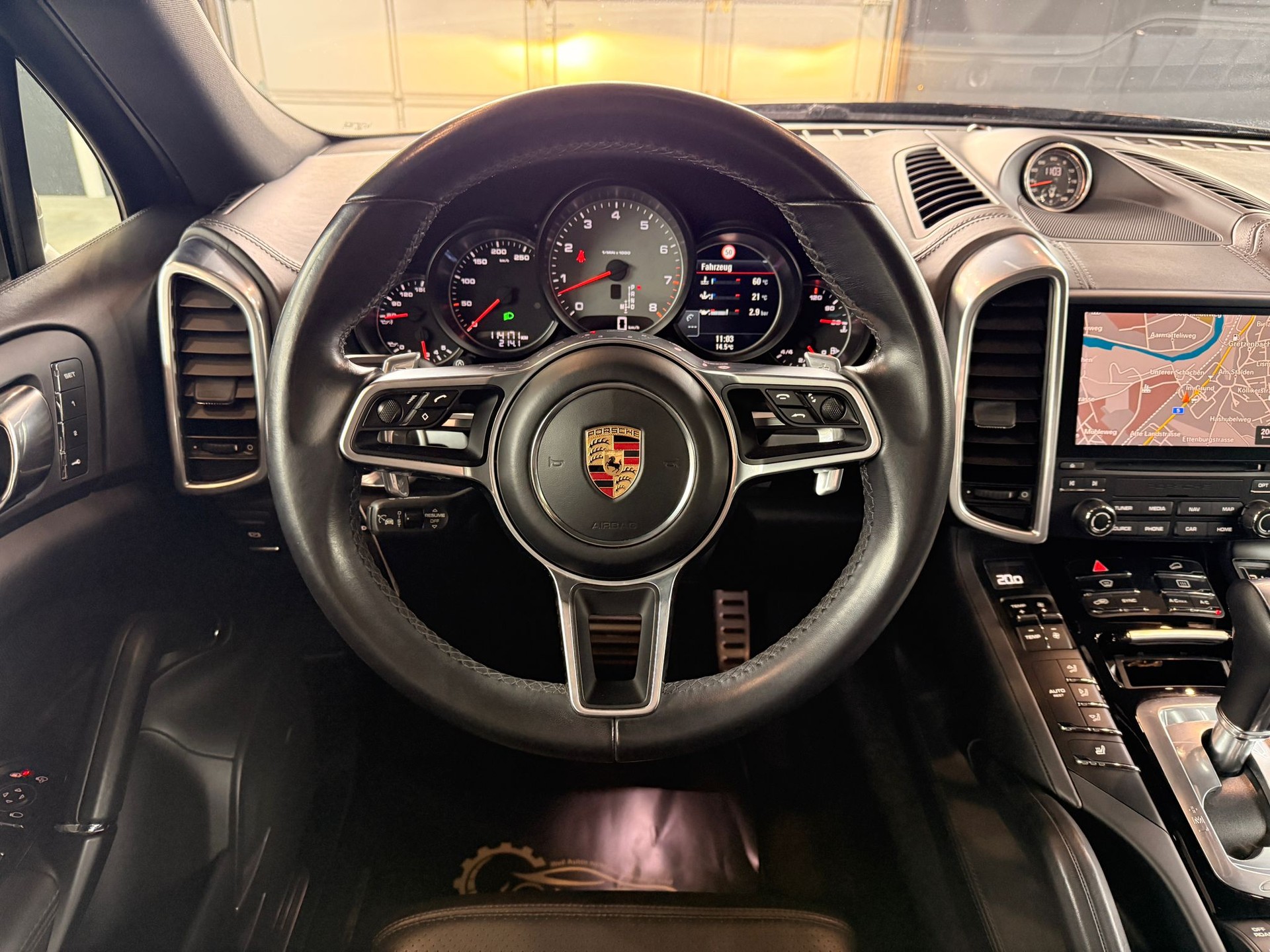 PORSCHE Cayenne S-image-12
