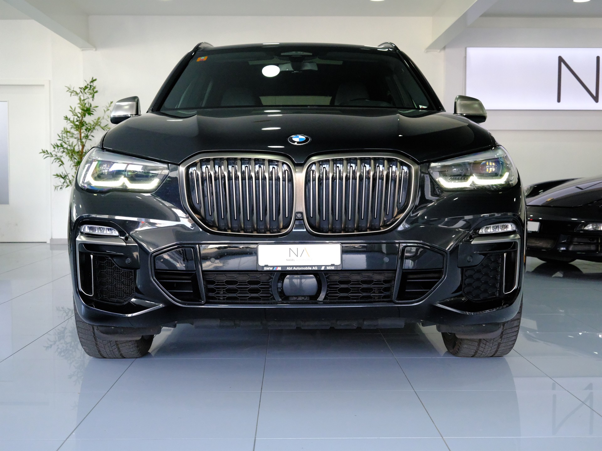 BMW X5 xDrive M50d Steptronic-image-2