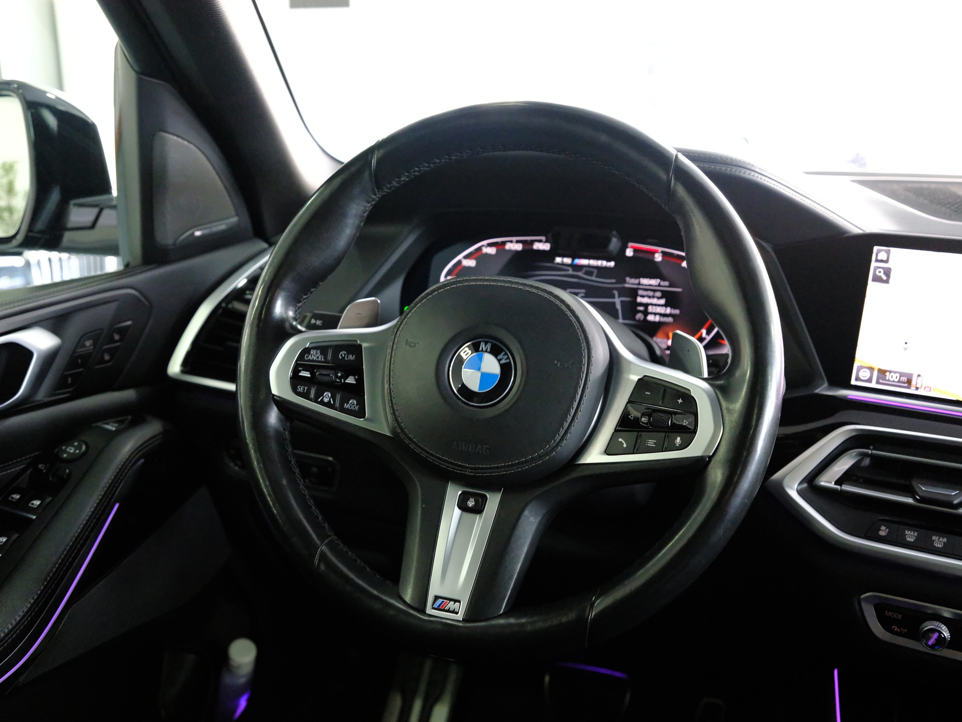 BMW X5 xDrive M50d Steptronic-image-21