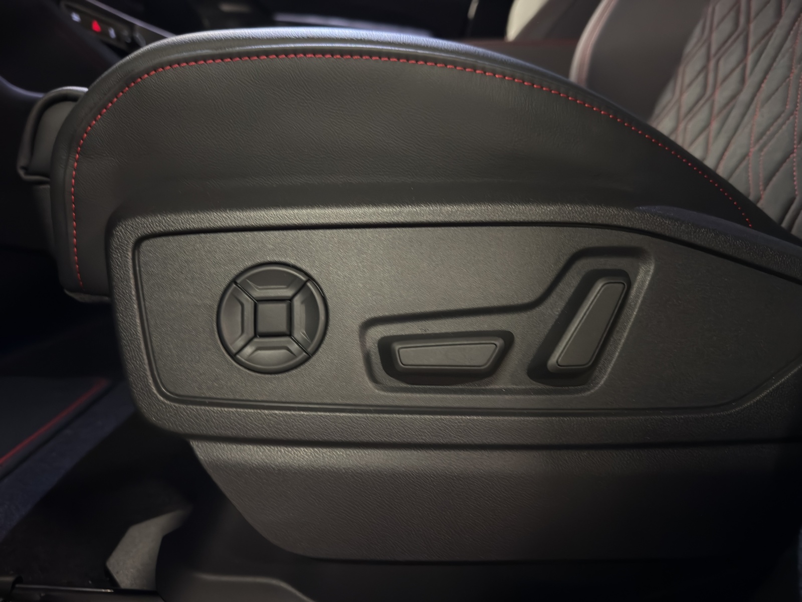 AUDI Q5 TFSI quatto 150 kW S-tronic-image-20