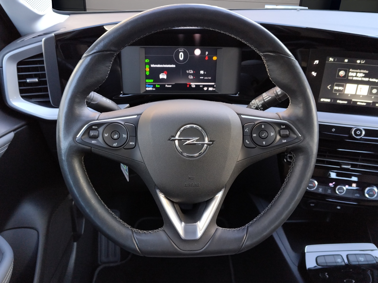 OPEL Mokka e Elegance-image-6