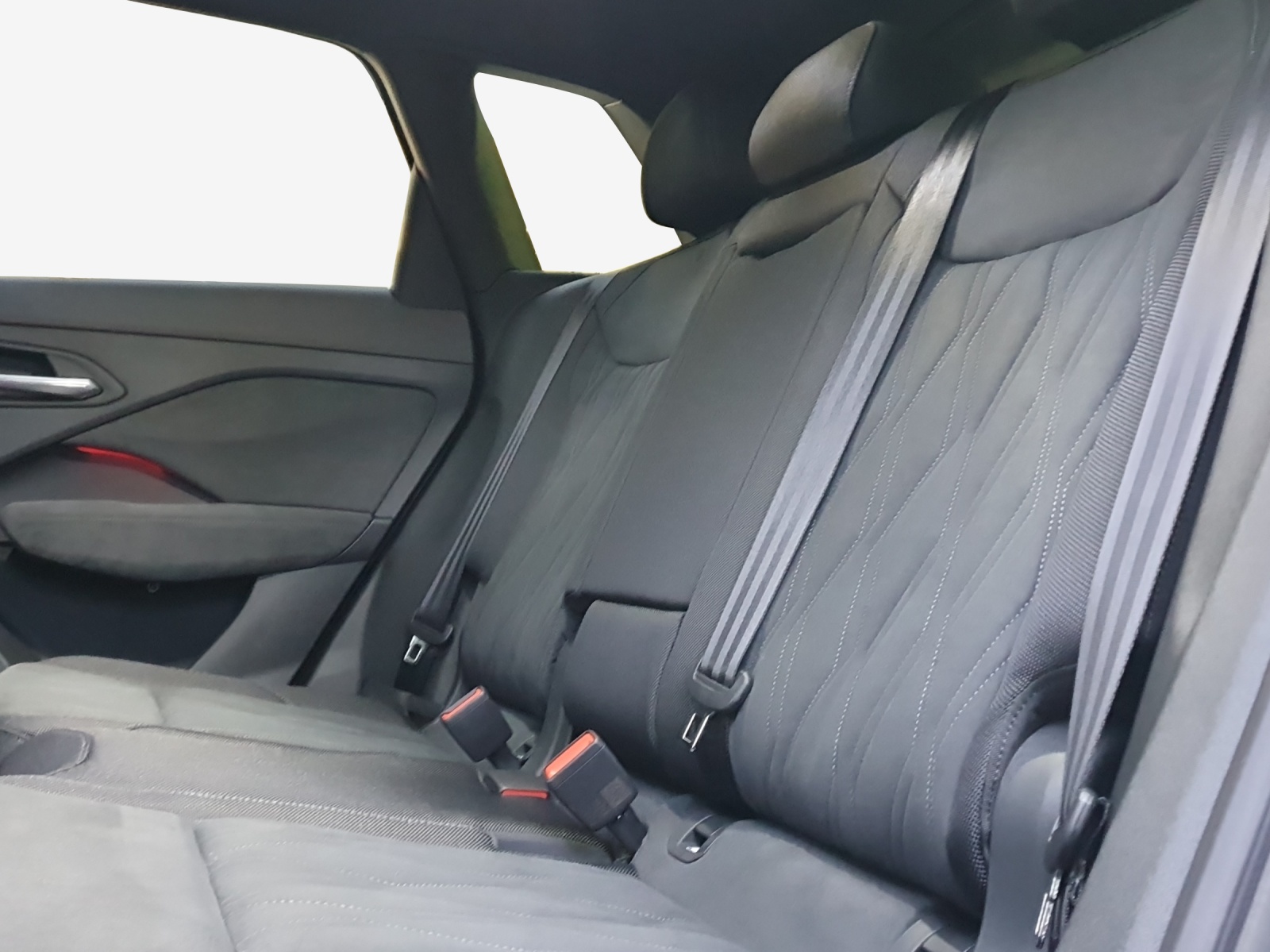 AUDI Q3 SUV 110 kW TFSI S tronic-image-11