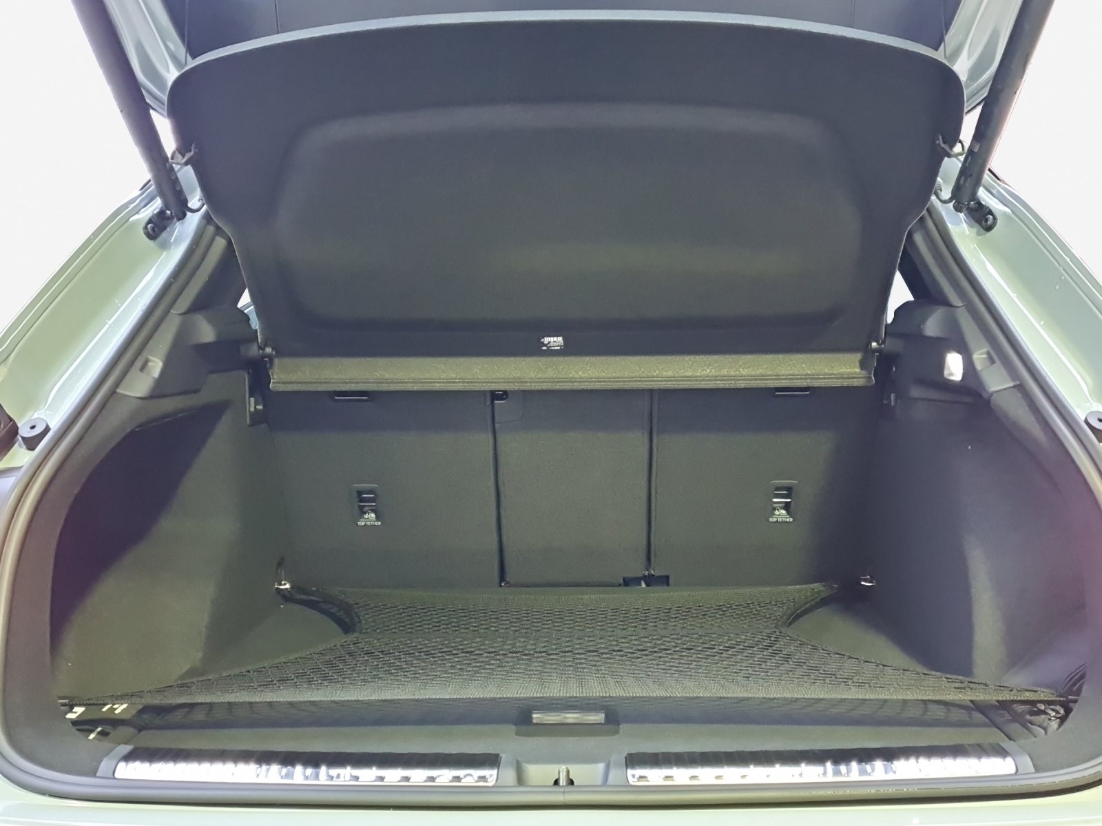 AUDI Q3 SUV 110 kW TFSI S tronic-image-12