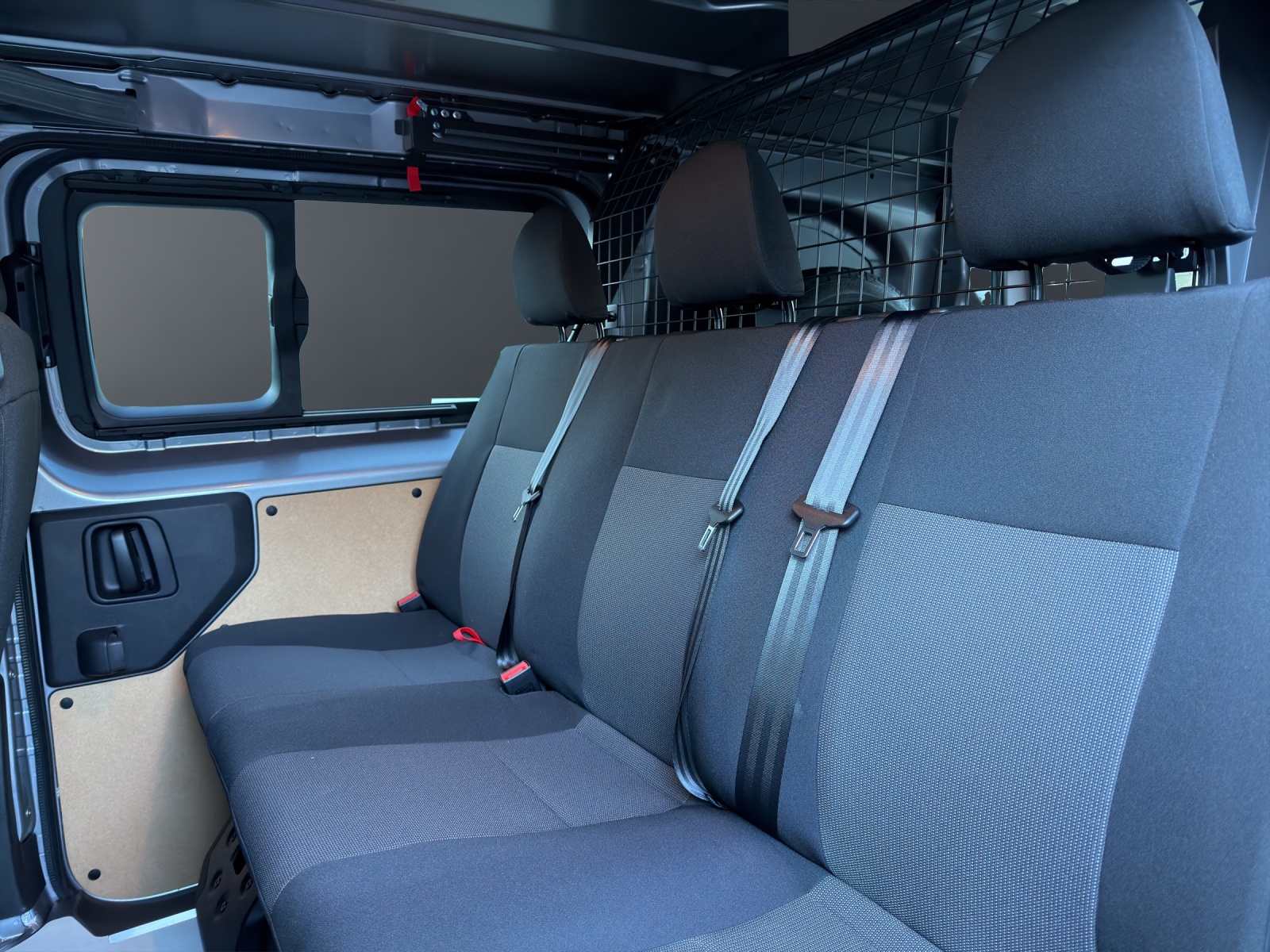 OPEL Vivaro Cargo DK Var. 3.0 t M 2.0 D 144 S/S 4x4-image-11