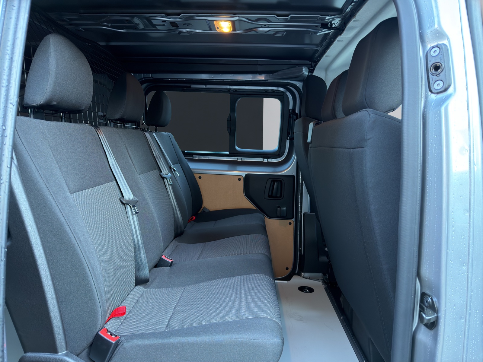 OPEL Vivaro Cargo DK Var. 3.0 t M 2.0 D 144 S/S 4x4-image-14