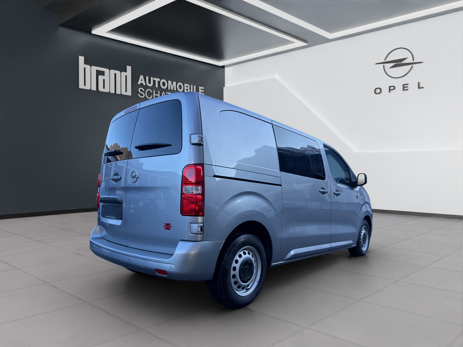OPEL Vivaro Cargo DK Var. 3.0 t M 2.0 D 144 S/S 4x4-image-4