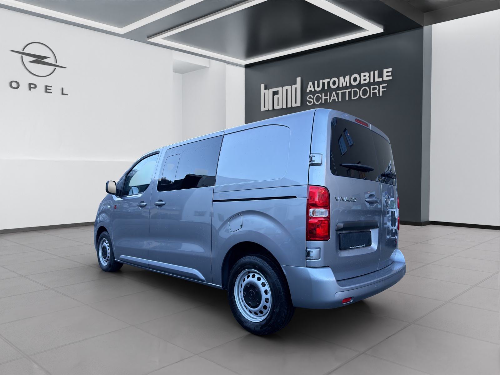 OPEL Vivaro Cargo DK Var. 3.0 t M 2.0 D 144 S/S 4x4-image-2