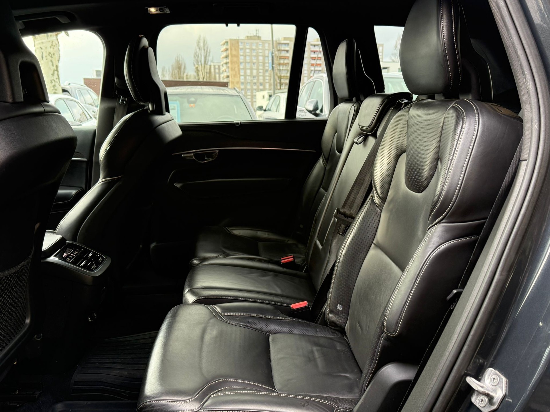 VOLVO XC90 T6 AWD R-Design Geartronic-image-8