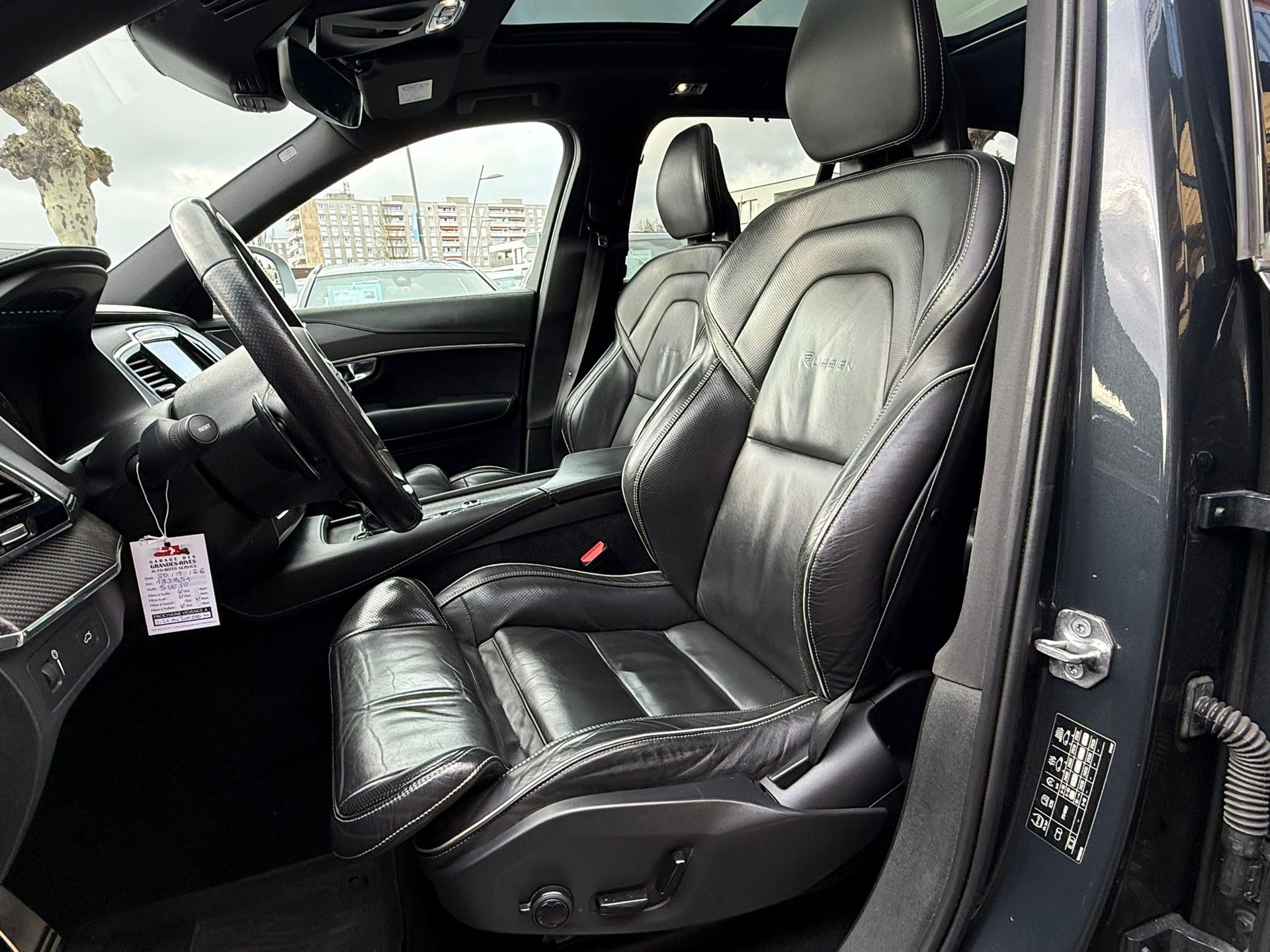 VOLVO XC90 T6 AWD R-Design Geartronic-image-7