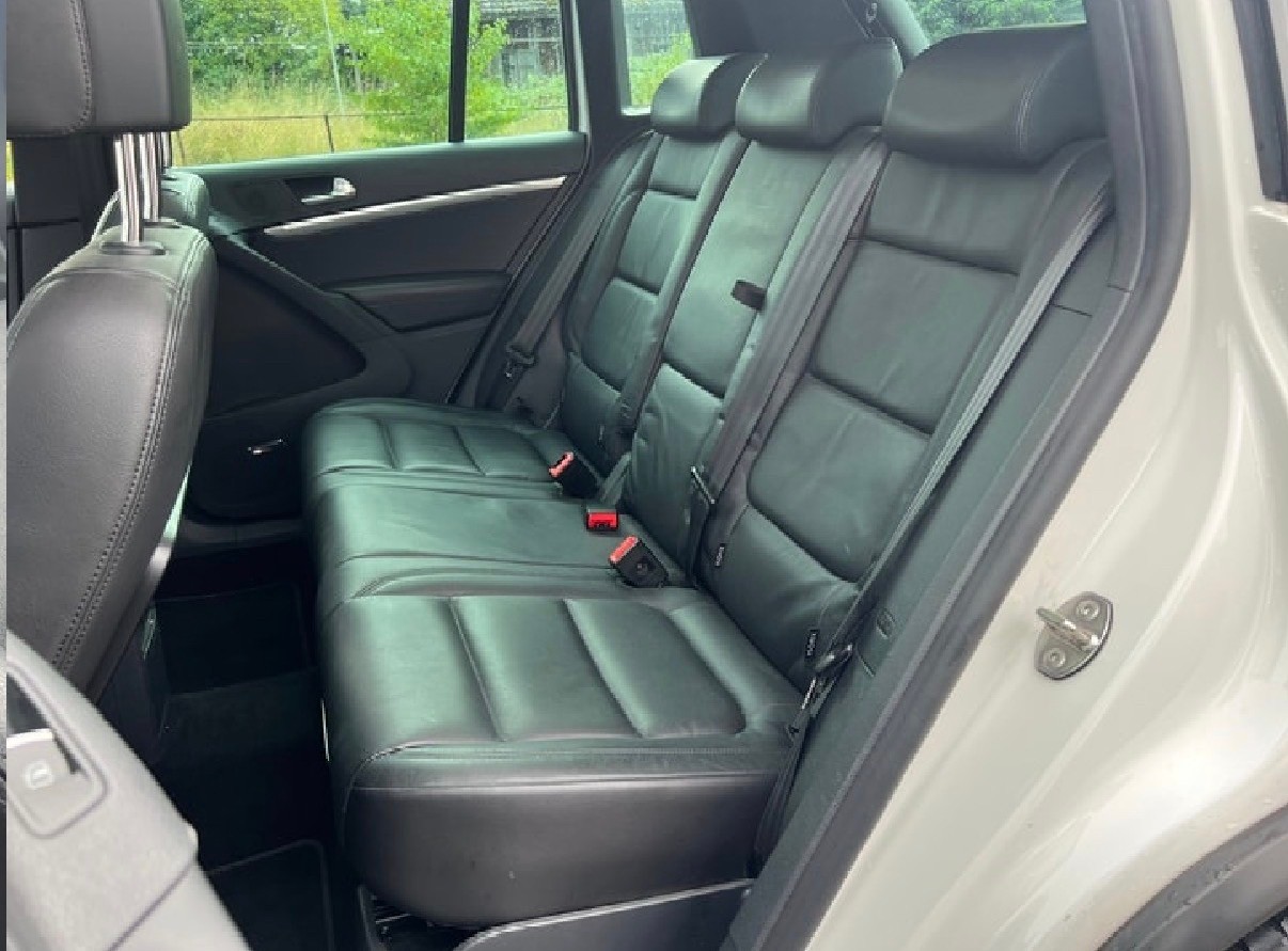 VW Tiguan 2.0 TDI BMT R-Line Design 4Motion DSG-image-14