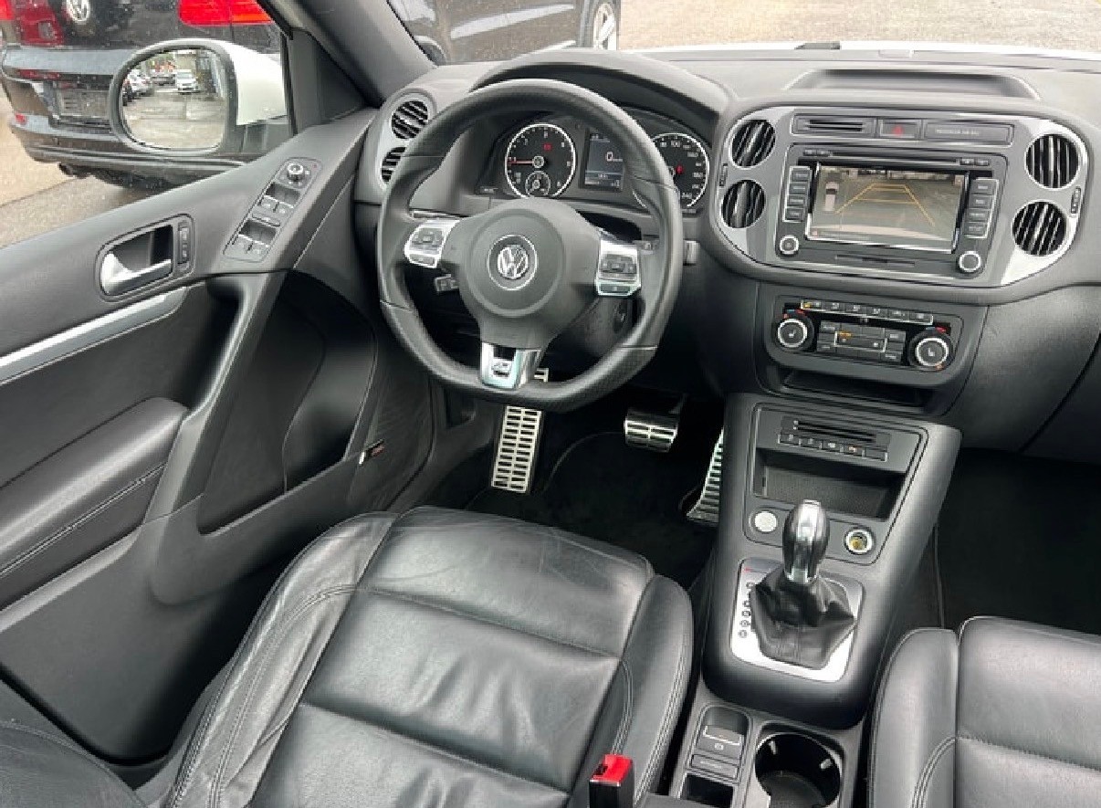 VW Tiguan 2.0 TDI BMT R-Line Design 4Motion DSG-image-10