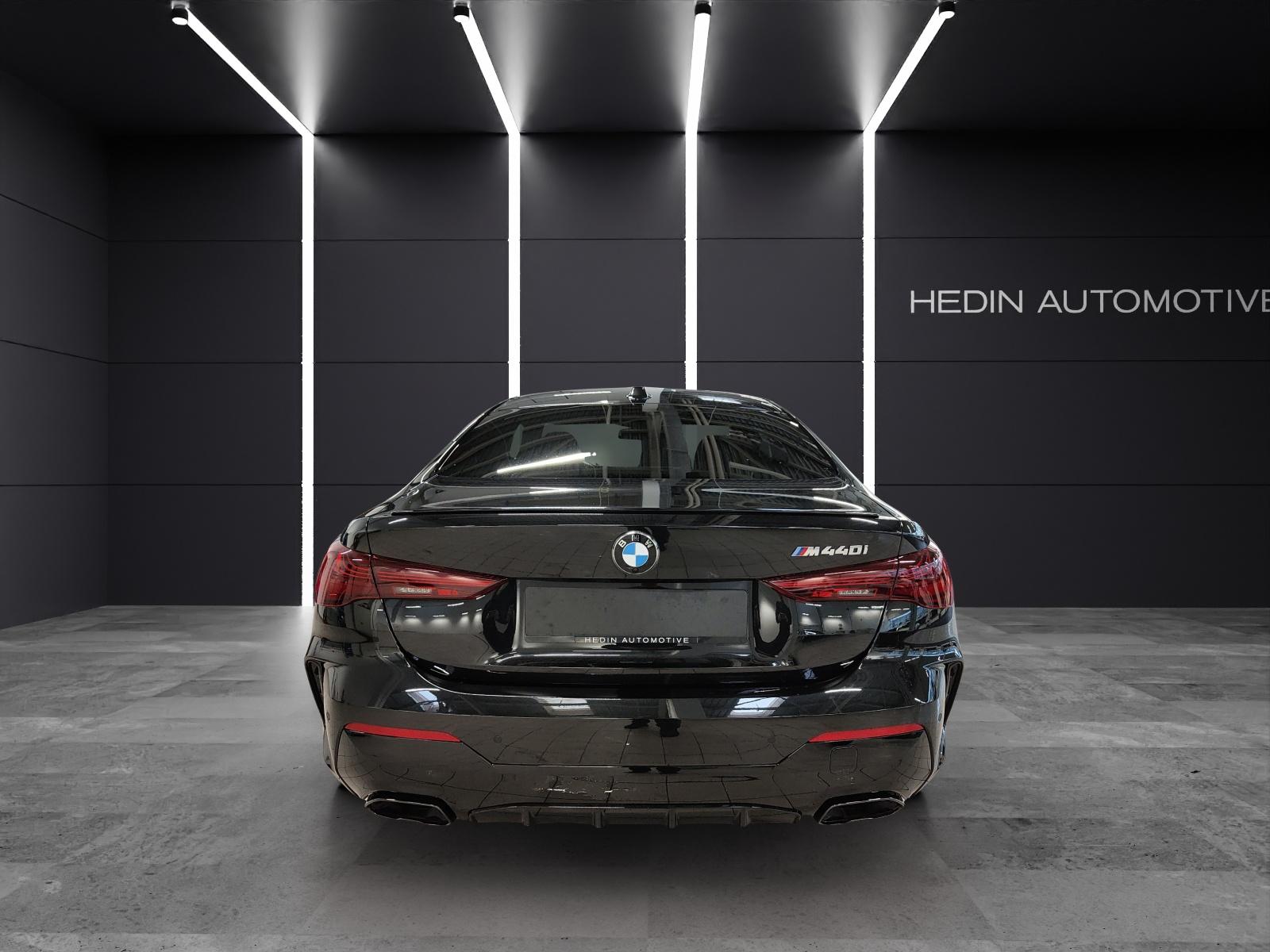 BMW M440i xDrive Coupé-image-11