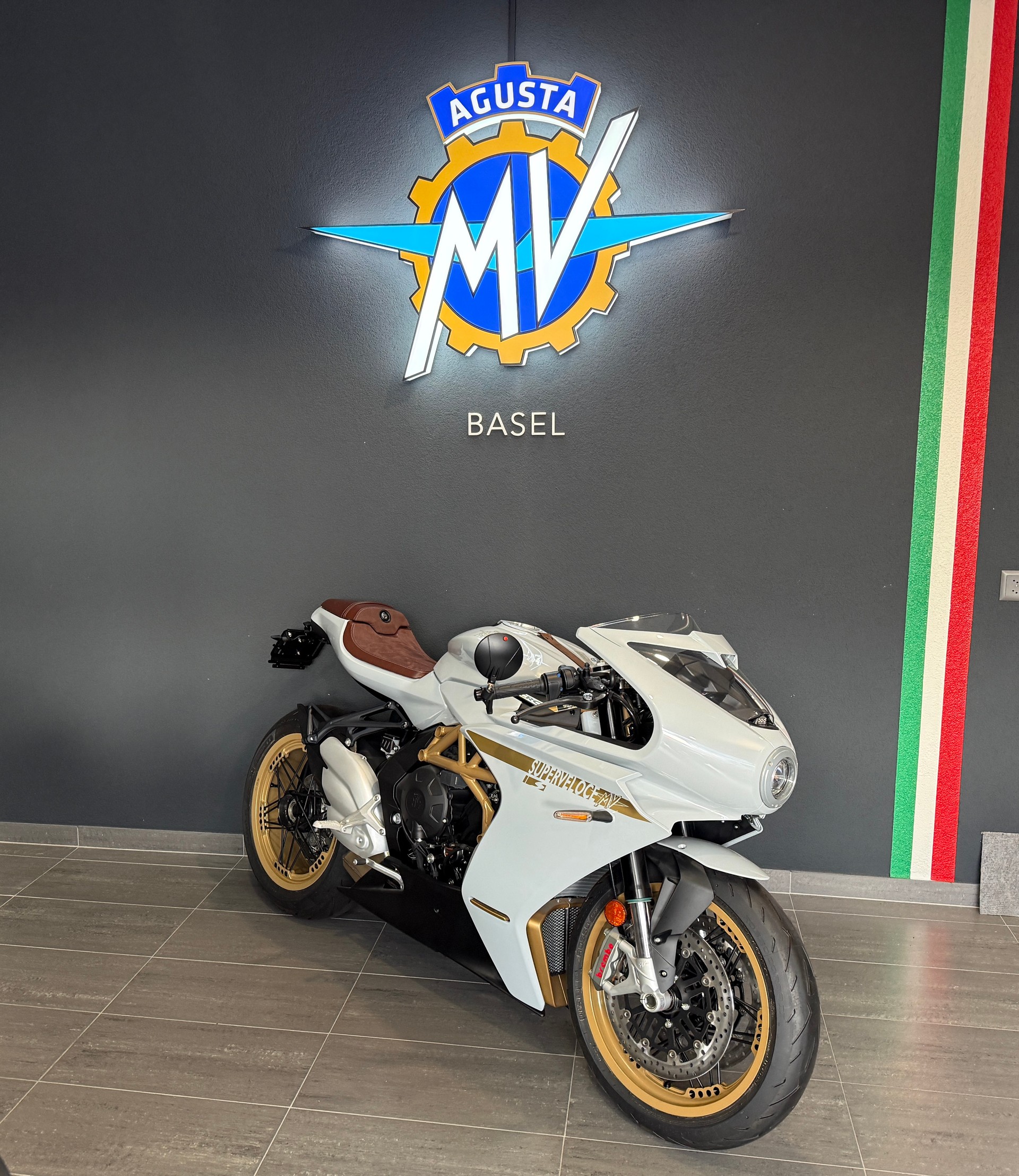 MV AGUSTA Superveloce S 800