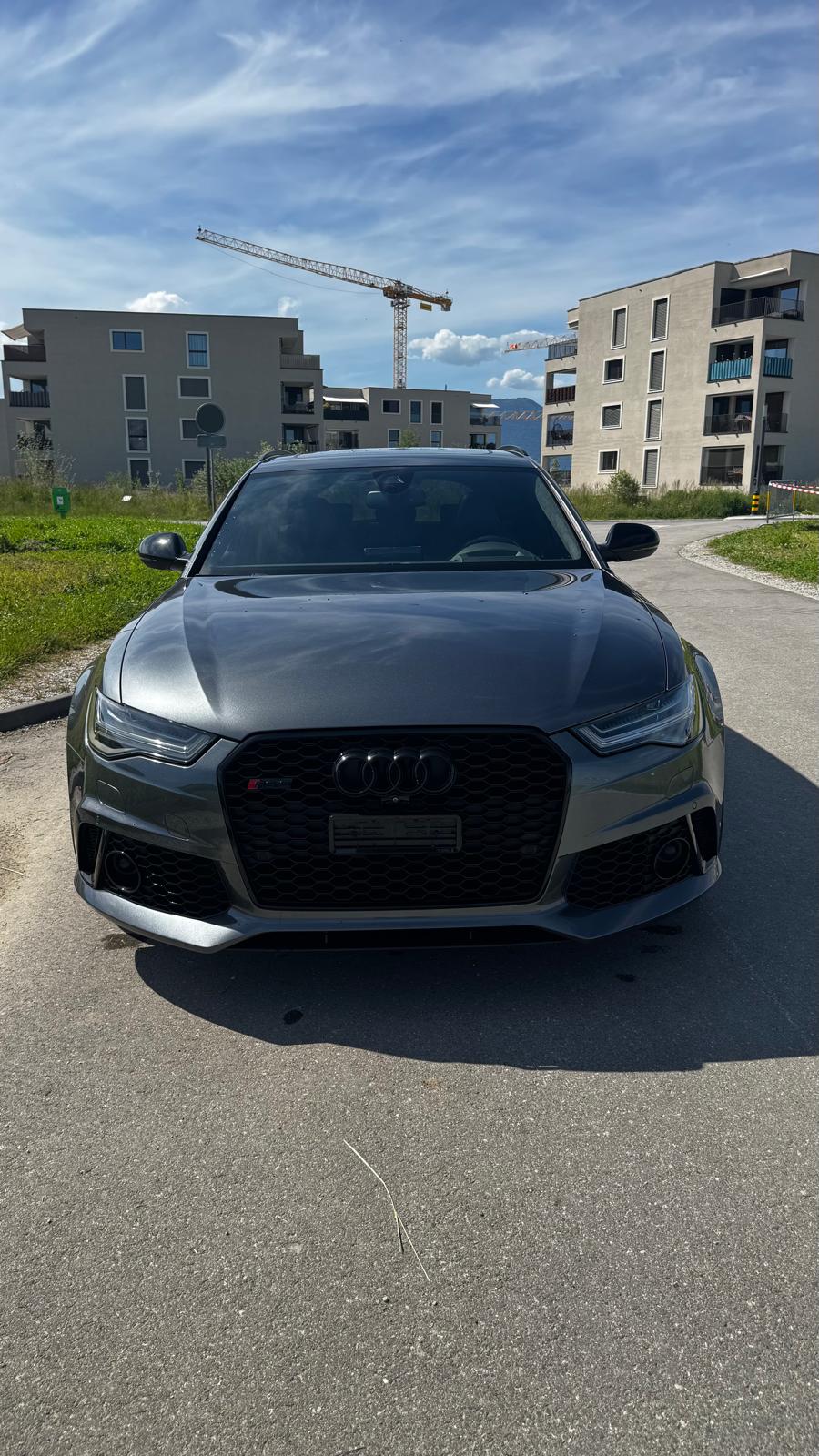 AUDI RS6 Avant 4.0 TFSI V8 performance quattro-image-1