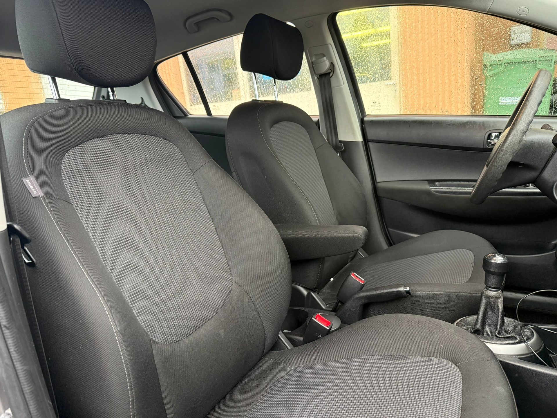HYUNDAI i20 1.2 Comfort-image-11
