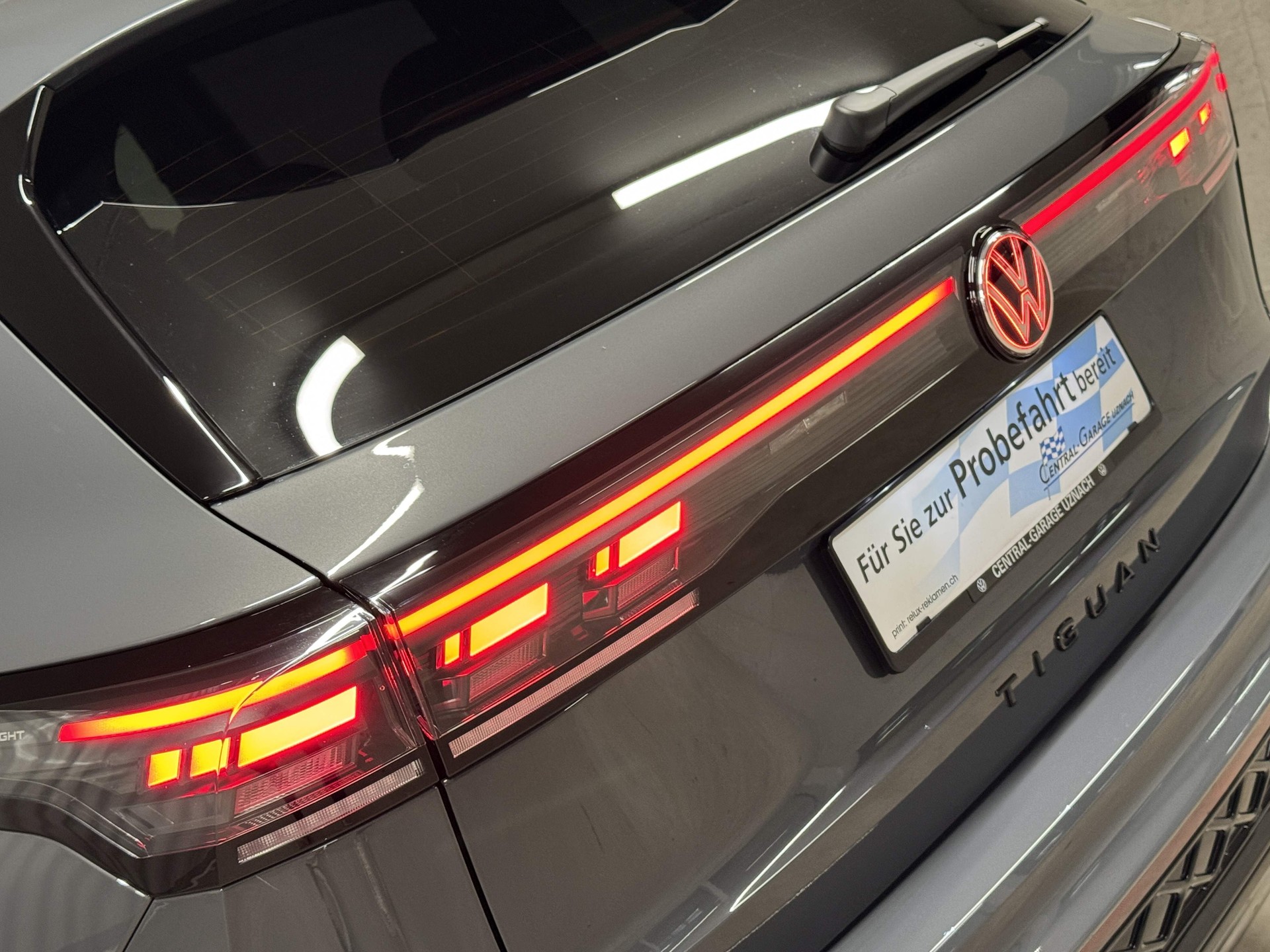 VW Tiguan 2.0 TSI United DSG 4Motion-image-4