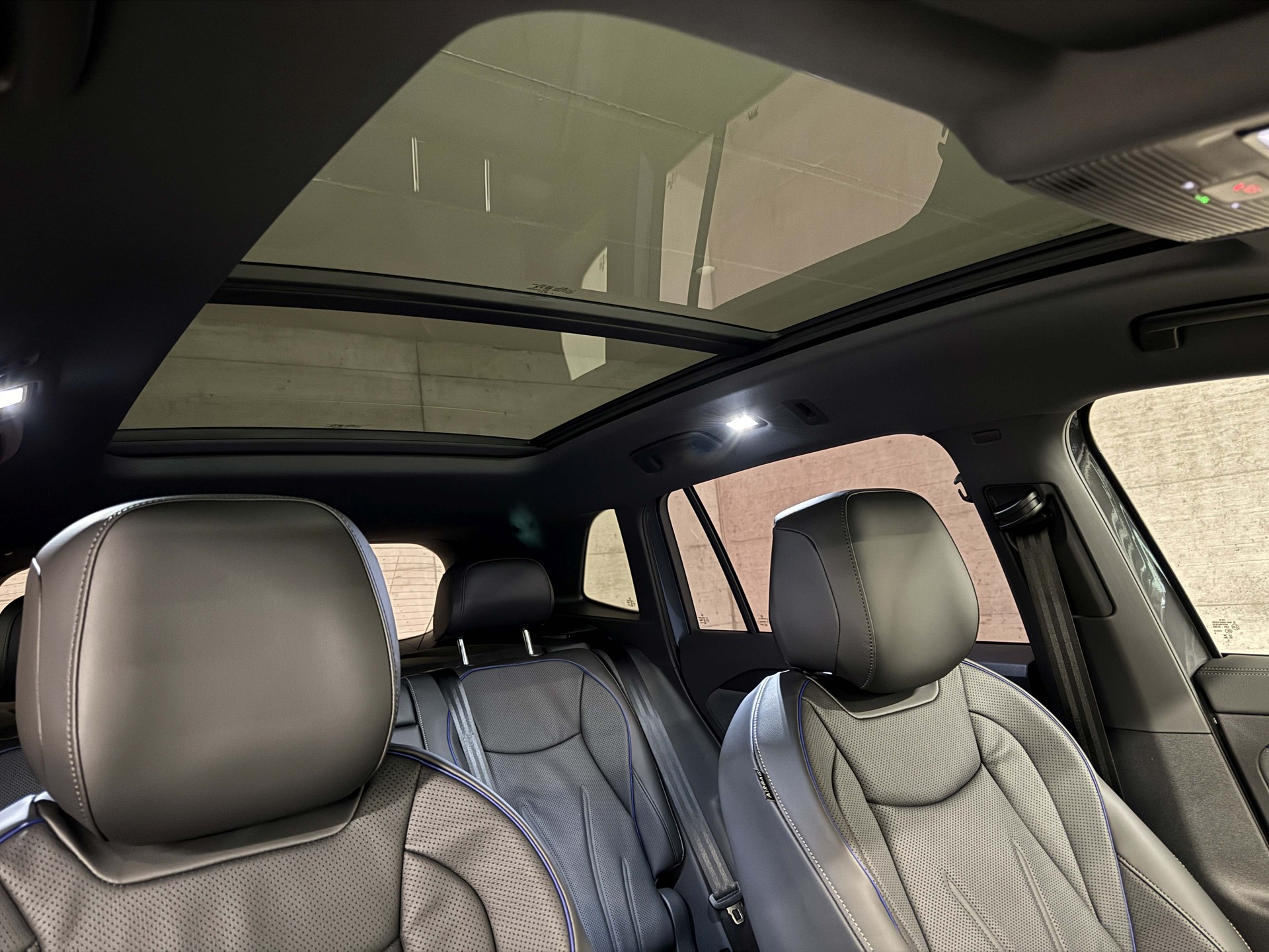 VW Tiguan 2.0 TSI United DSG 4Motion-image-14