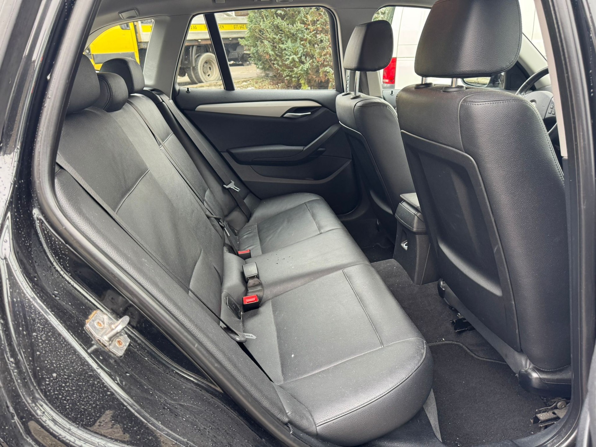 BMW X1 xDrive 20d-image-12