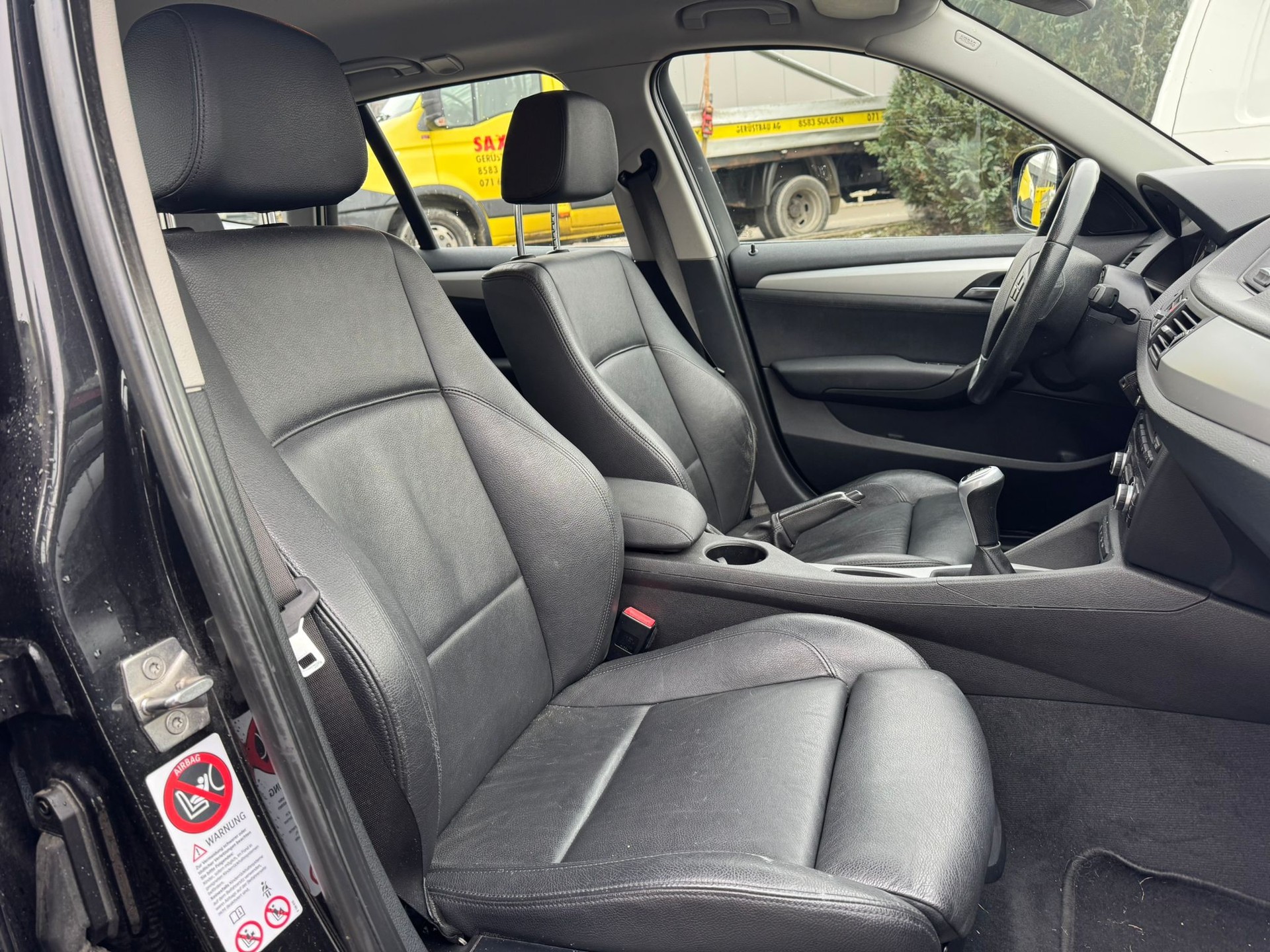 BMW X1 xDrive 20d-image-11