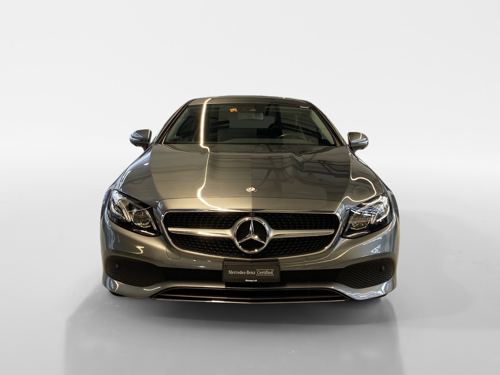 MERCEDES-BENZ E 200 Avantgarde Coupé-image-1