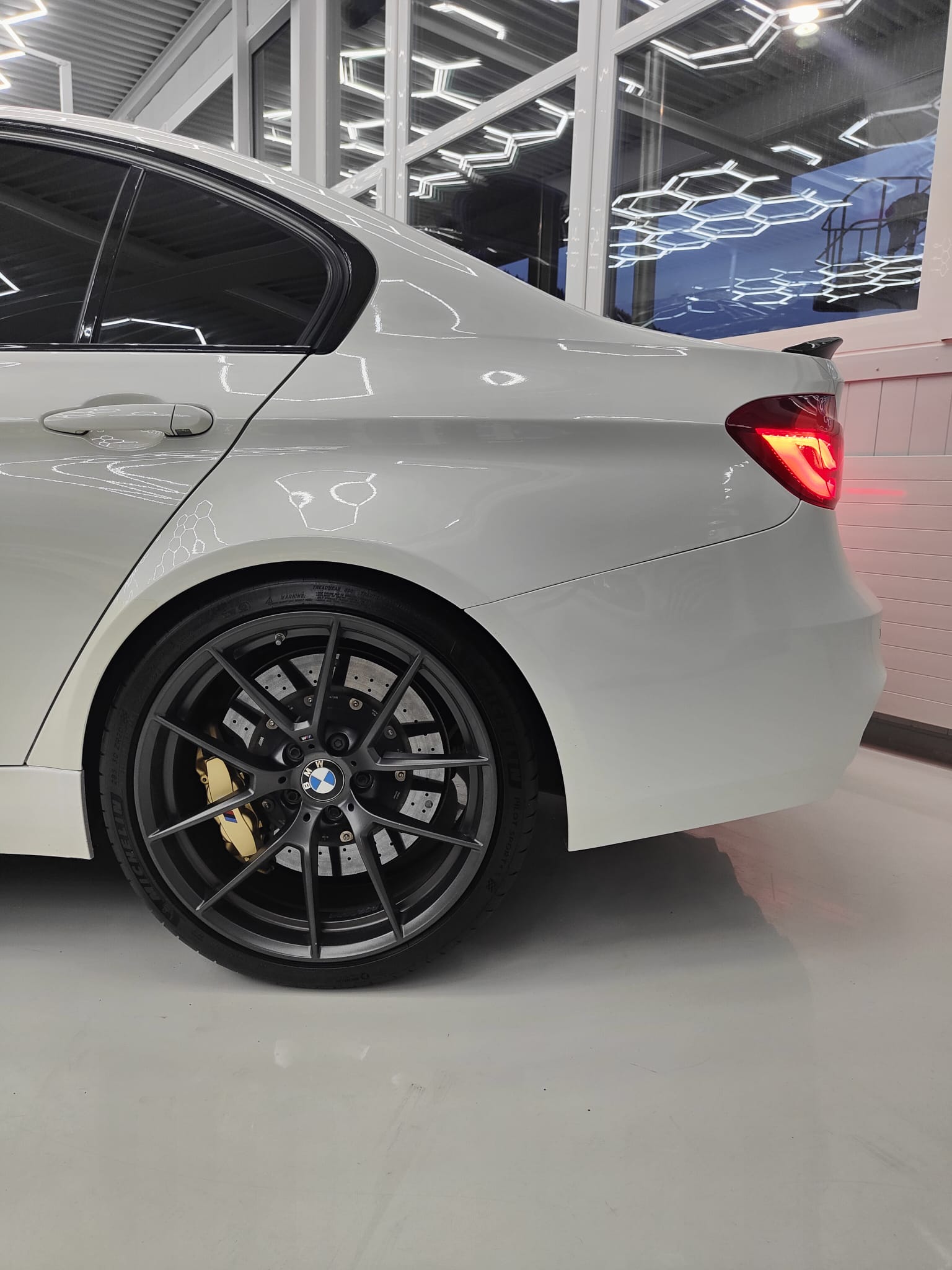 BMW M3 CS Drivelogic-image-7