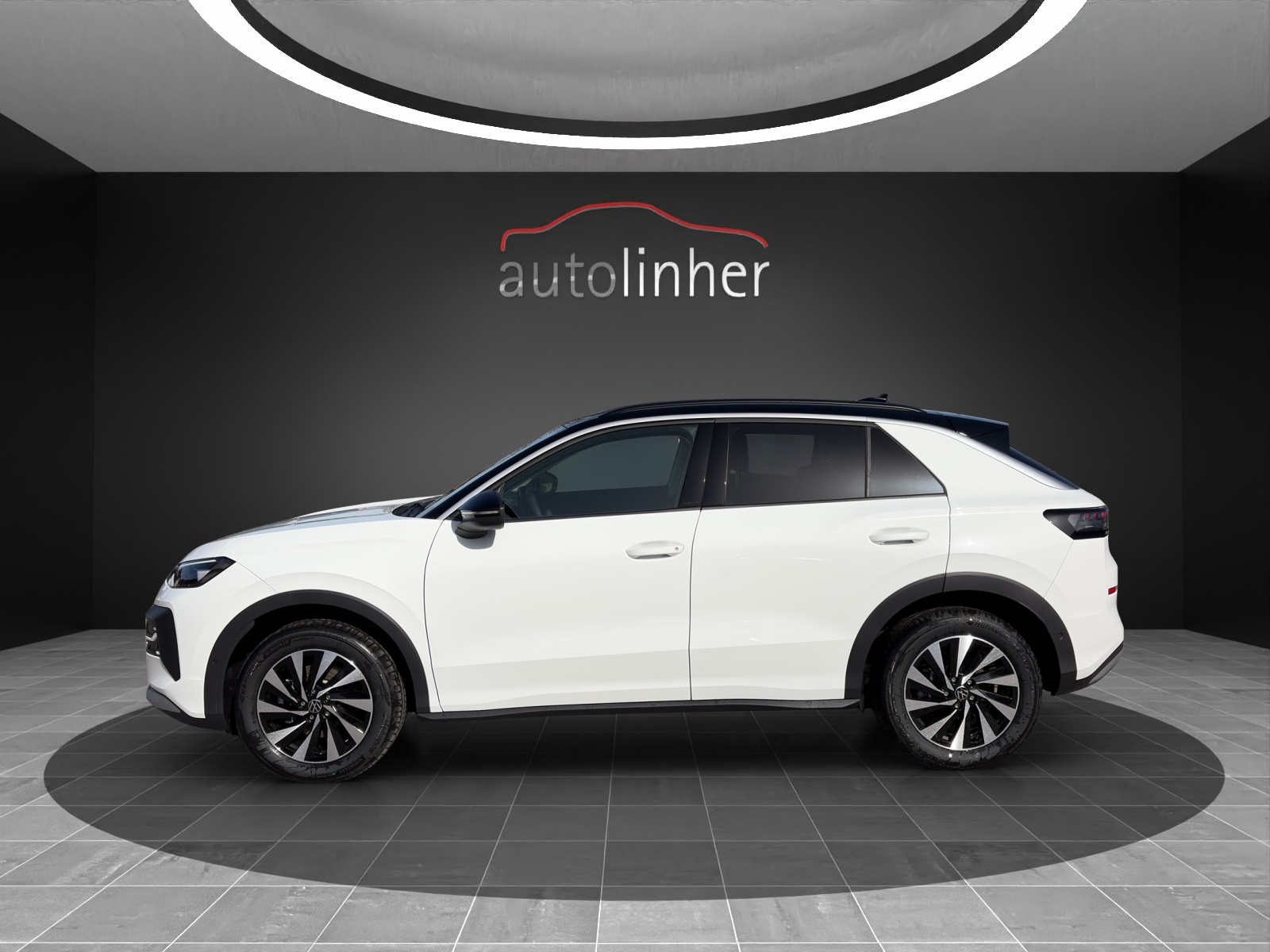 VW T-Roc 1.5 eTSI mHEV Life DSG-image-1