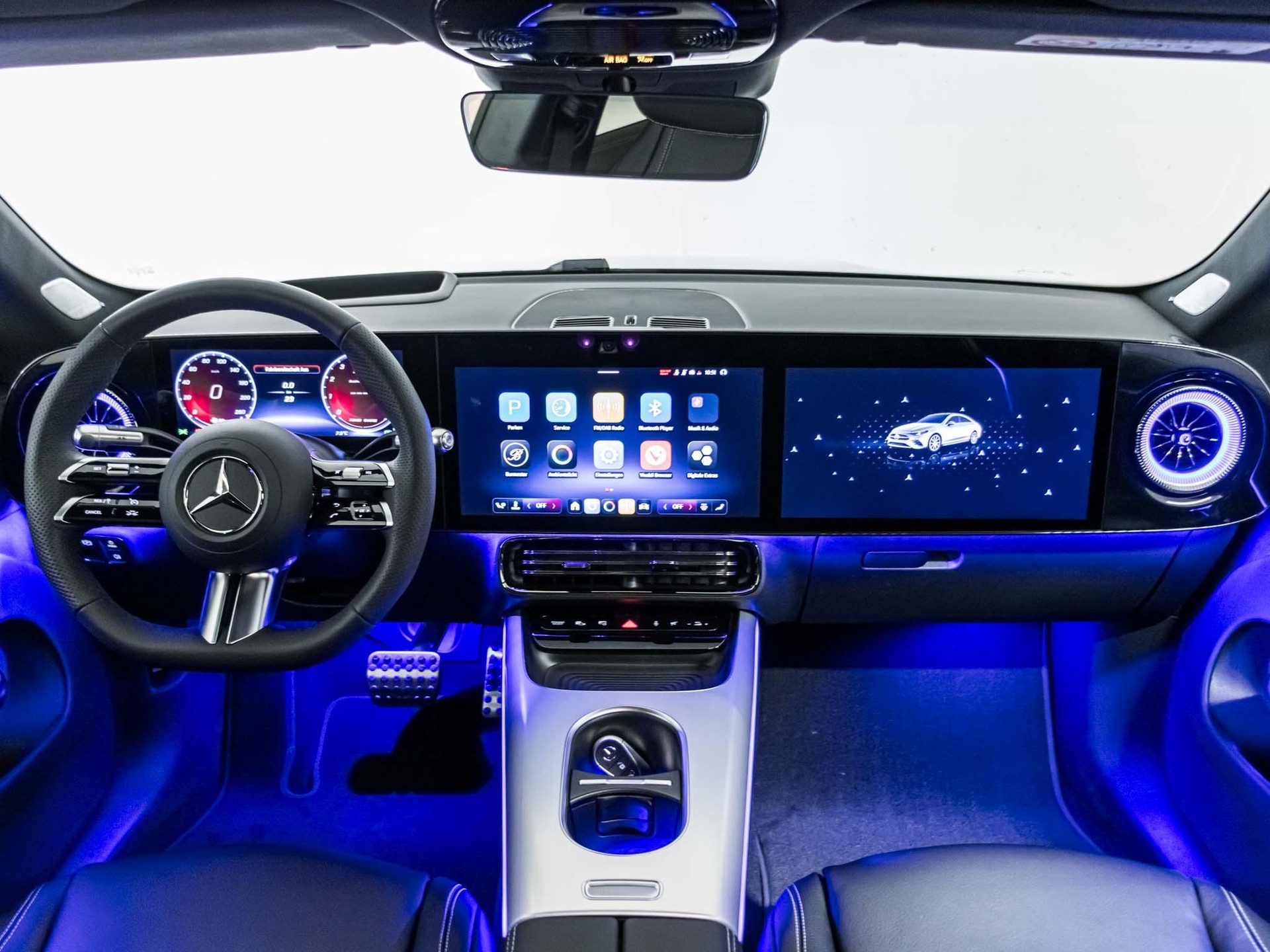 MERCEDES-BENZ CLA 220 4MATIC-image-11