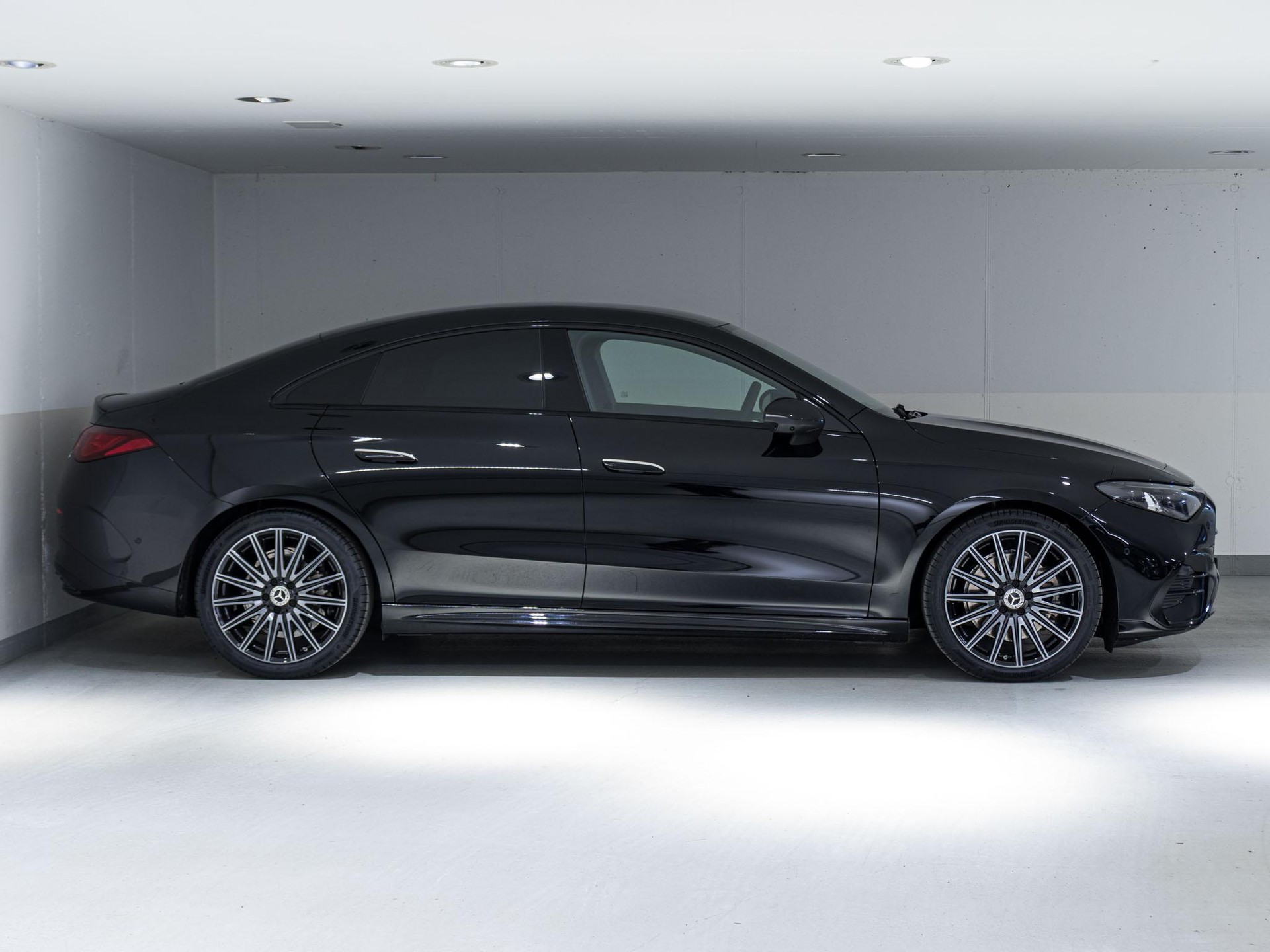 MERCEDES-BENZ CLA 220 4MATIC-image-1