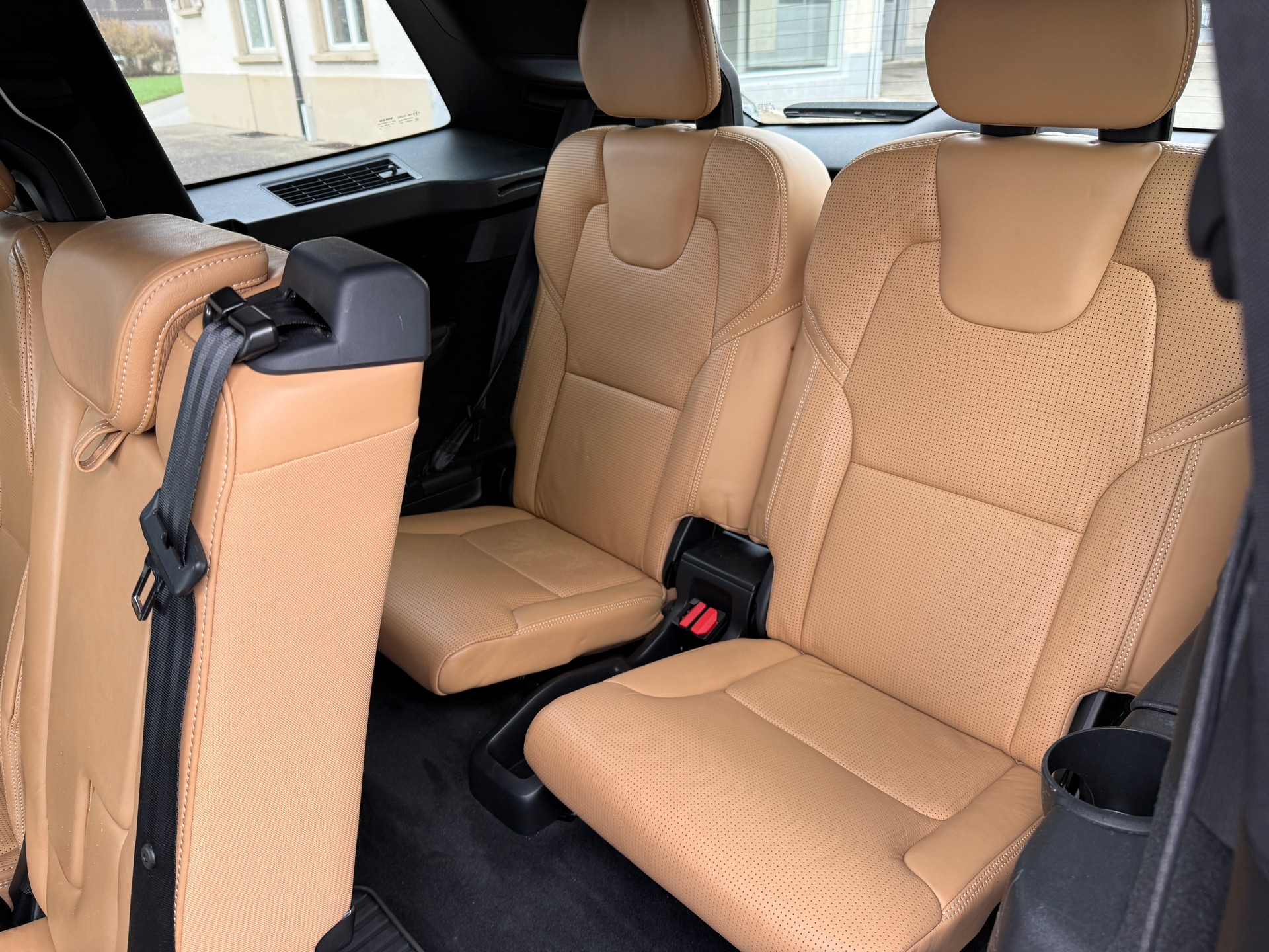VOLVO XC90 D5 AWD Inscription Geartronic-image-16