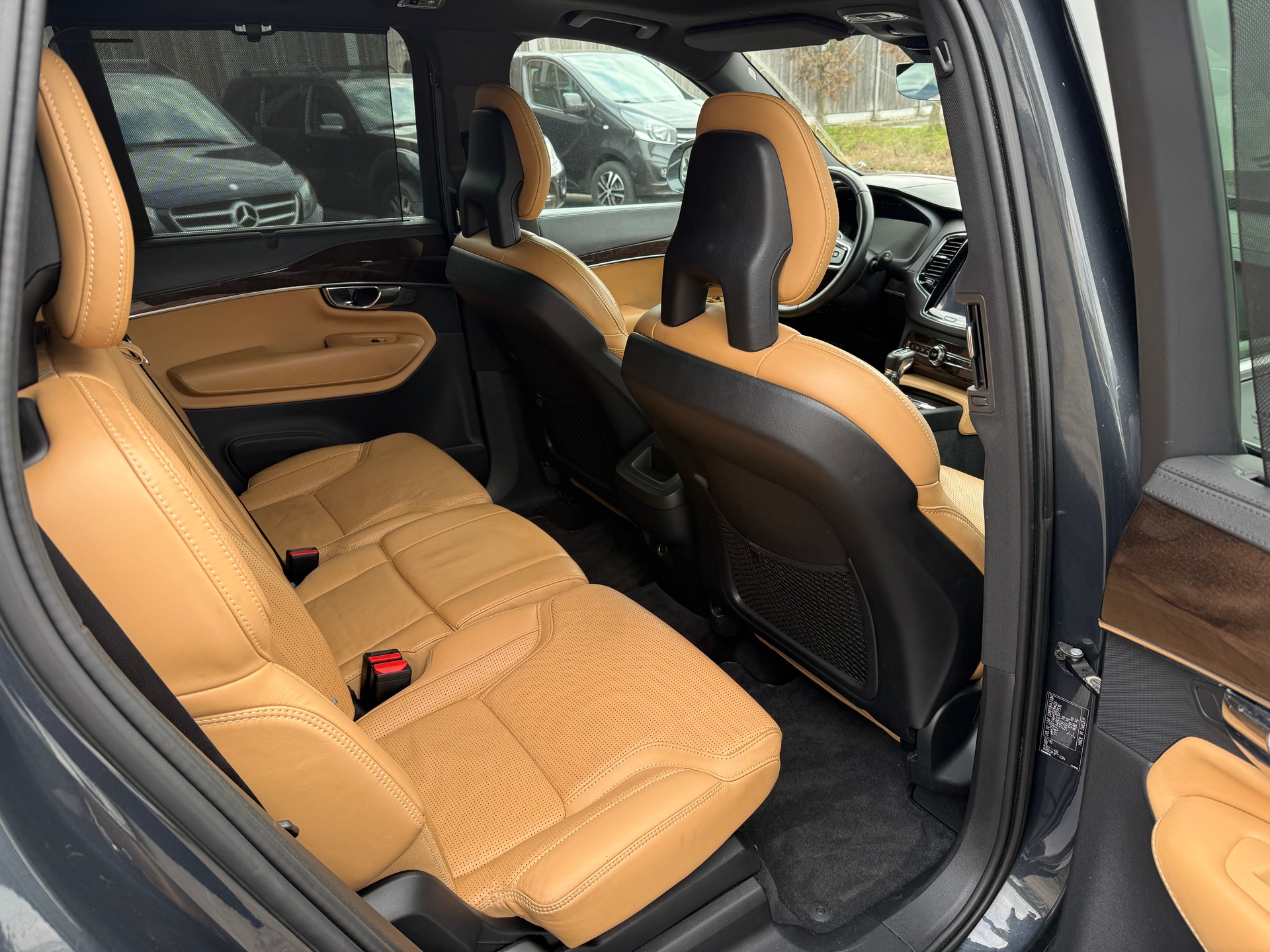 VOLVO XC90 D5 AWD Inscription Geartronic-image-15