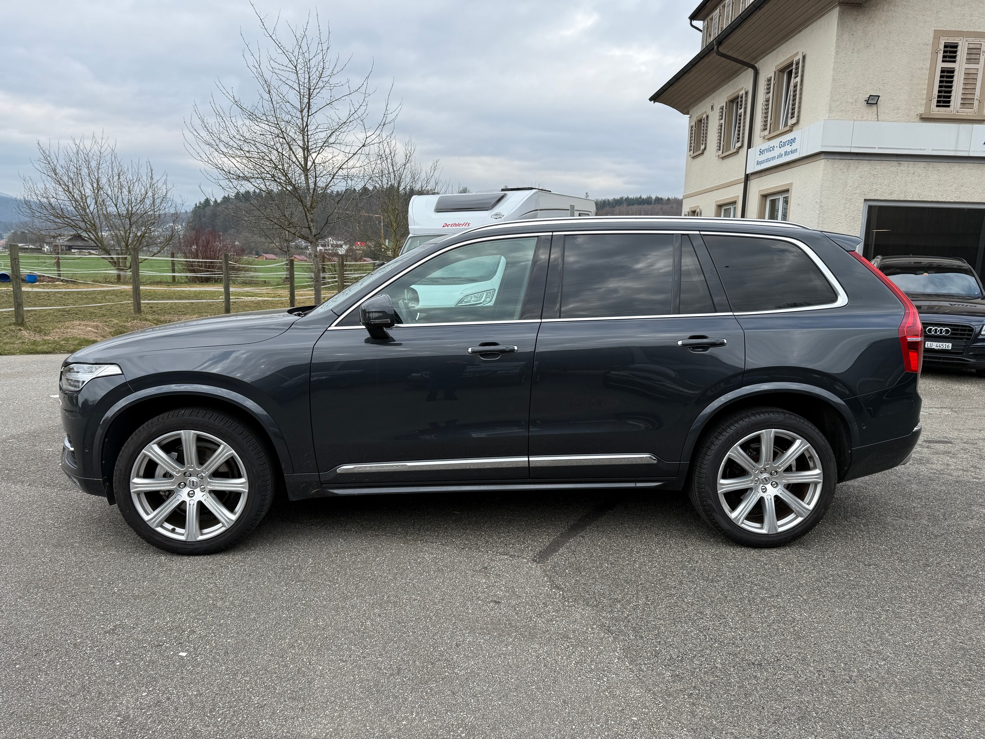 VOLVO XC90 D5 AWD Inscription Geartronic-showroom-element-1