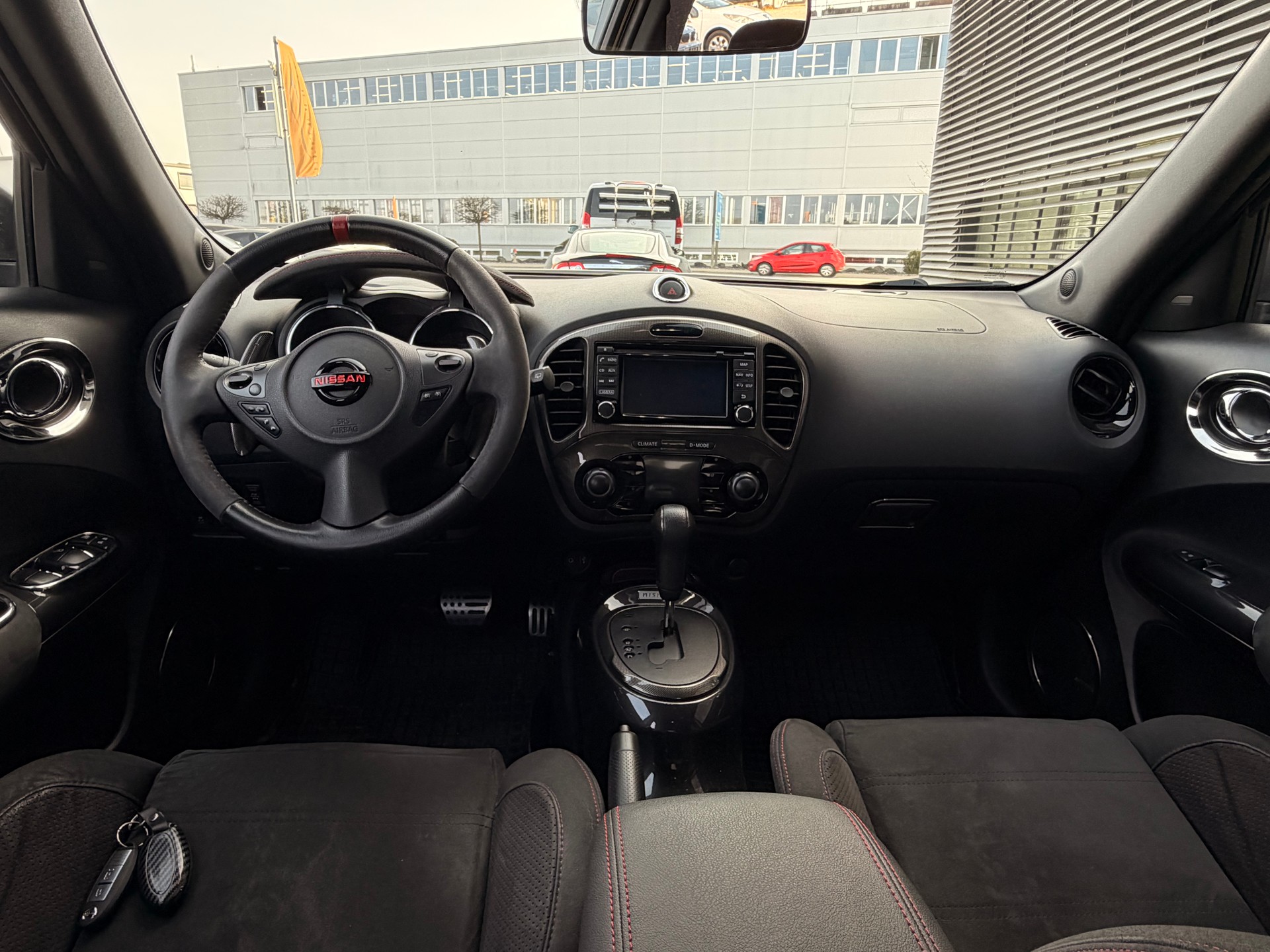 NISSAN Juke 1.6 DIG-T Nismo RS 4x4 Xtronic M-CVT-image-11