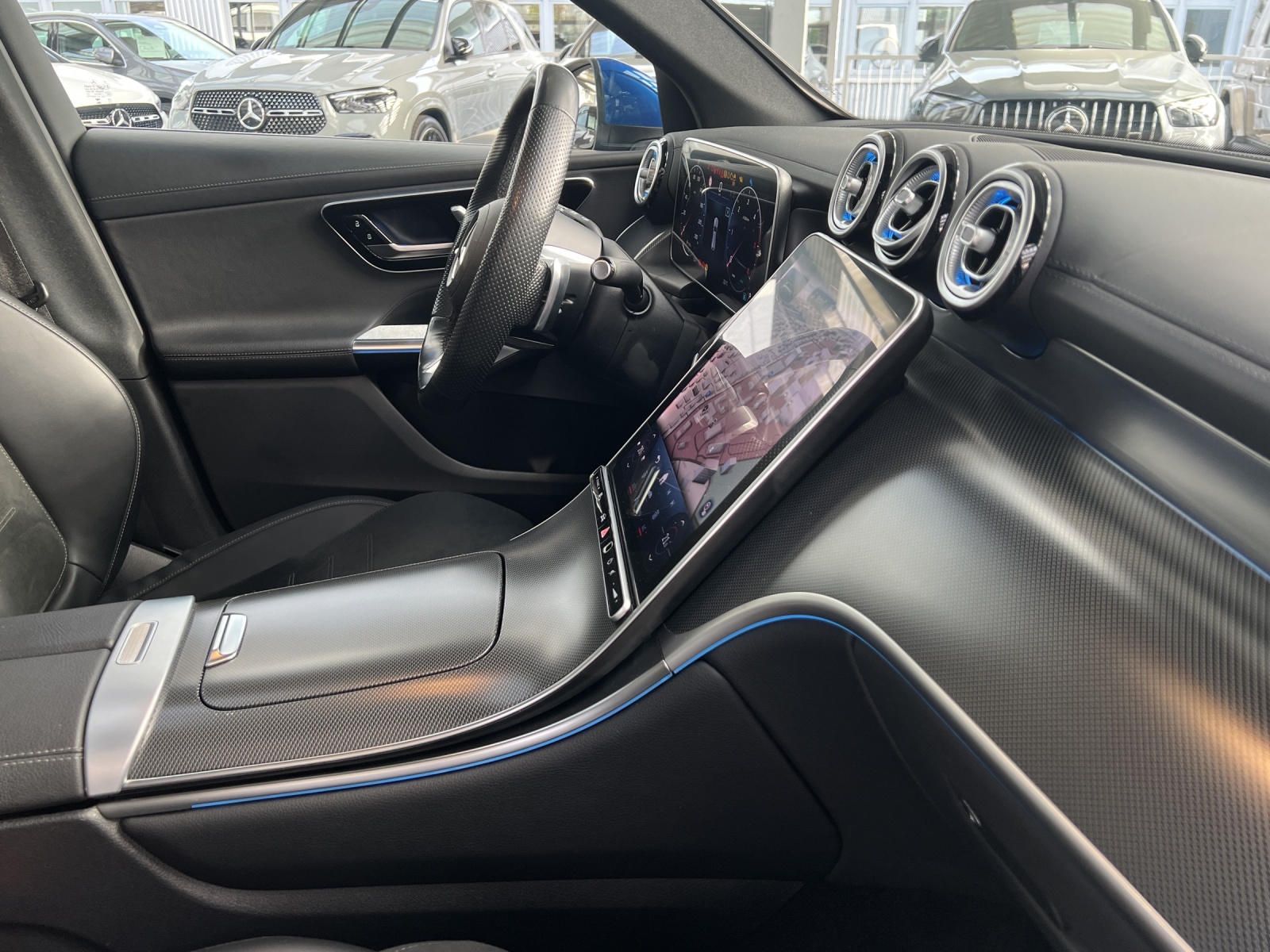 MERCEDES-BENZ GLC 220 d 4Matic 9G-Tronic-image-15