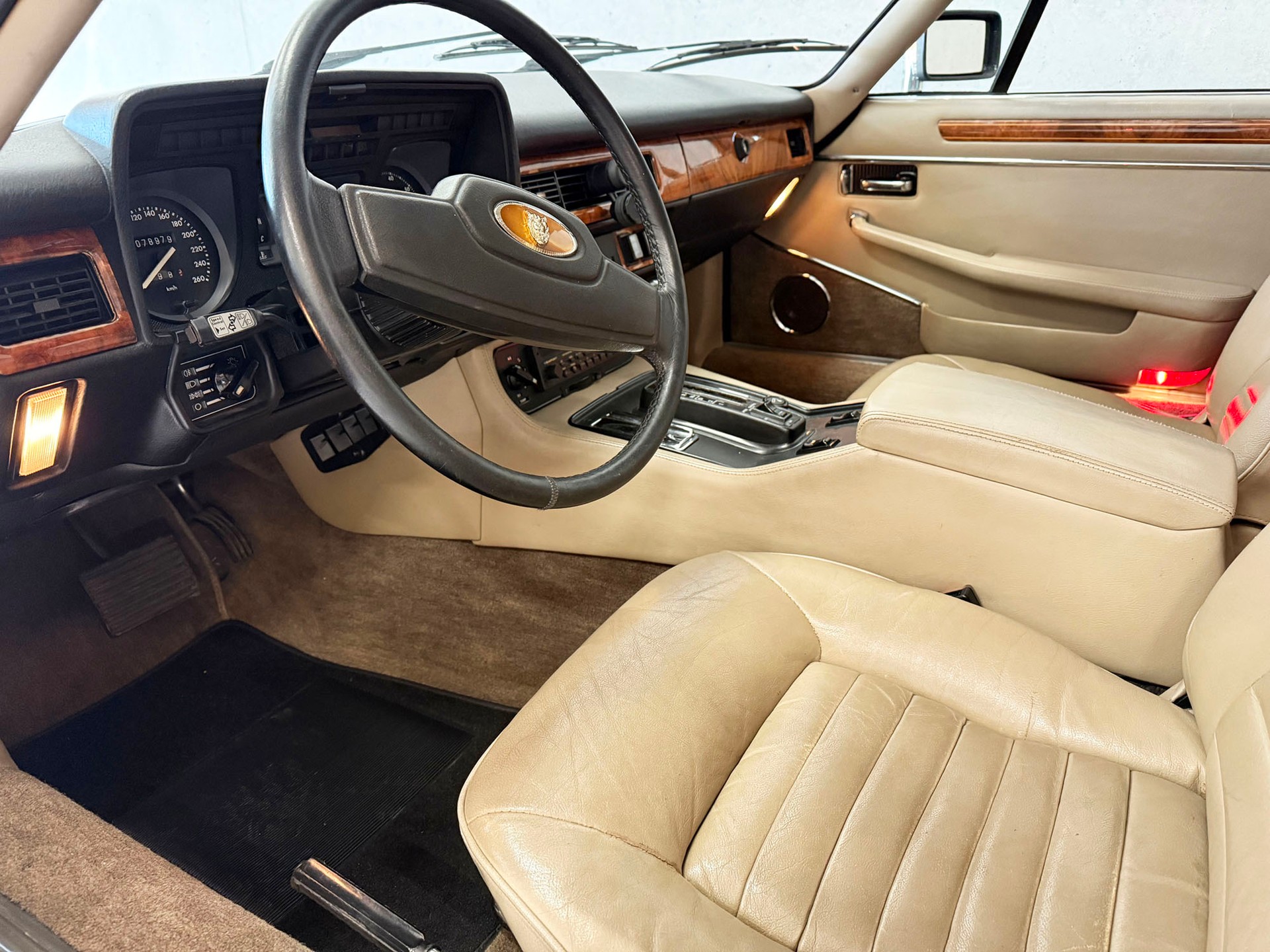 JAGUAR XJS 5.3 V12 Convertible | Vétéran-image-8