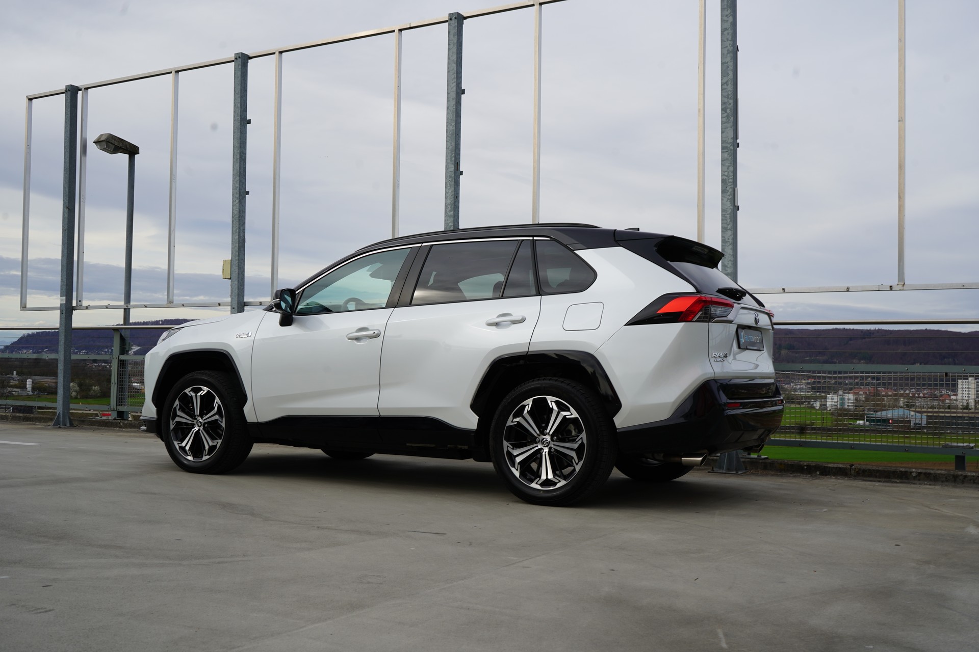 TOYOTA RAV-4 2.5 PHEV GR SPORT E-CVT 4WD l 306 PS-image-10