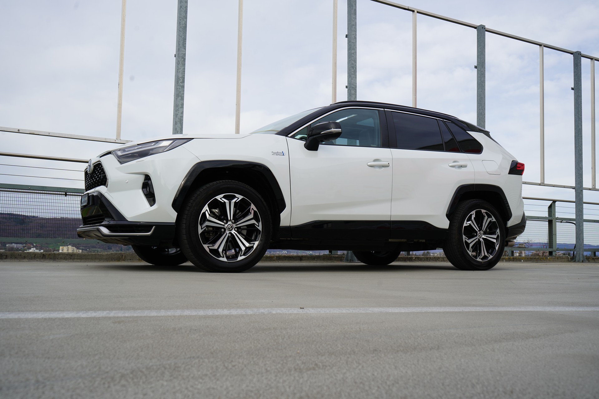 TOYOTA RAV-4 2.5 PHEV GR SPORT E-CVT 4WD l 306 PS-image-11