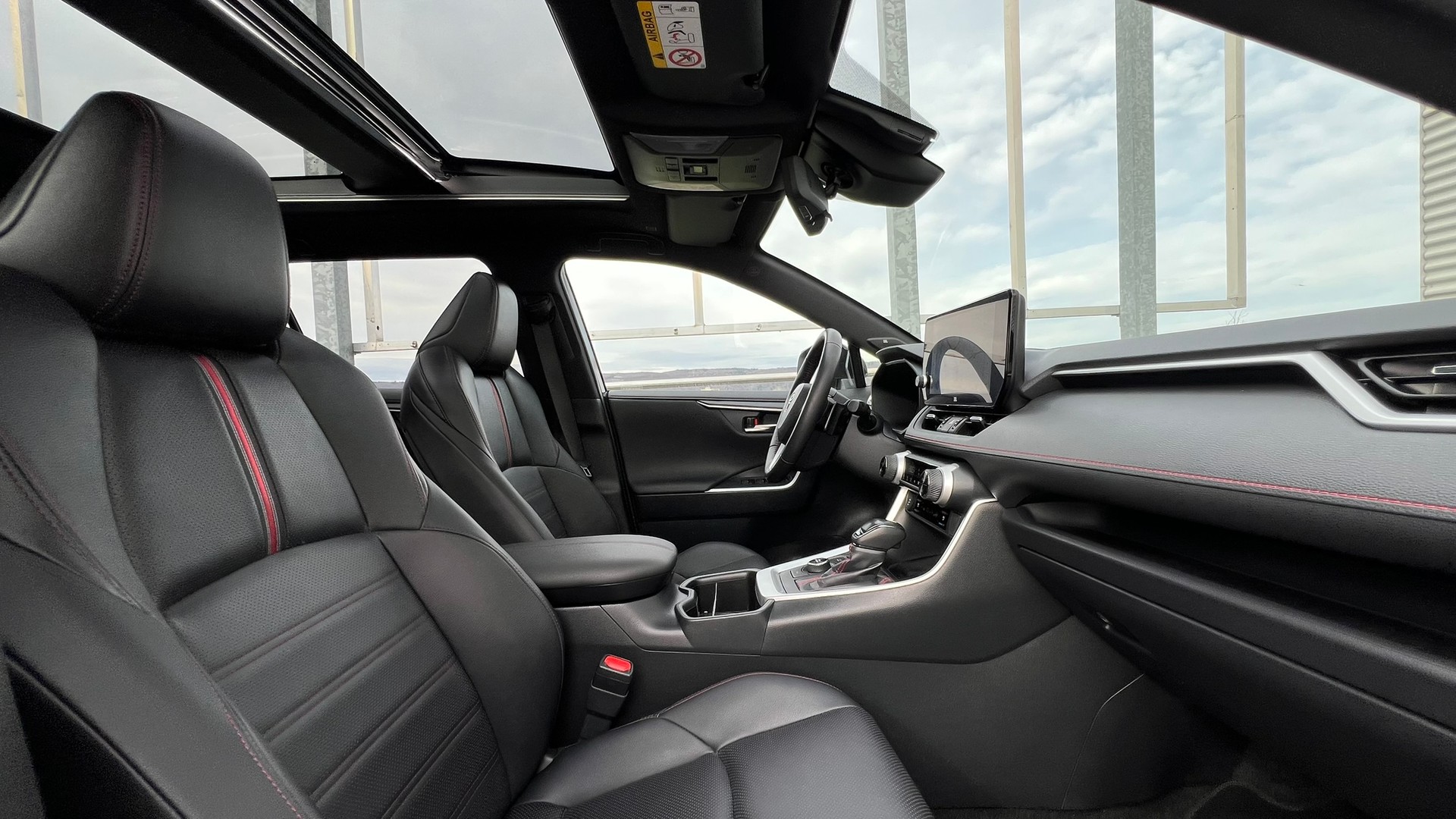 TOYOTA RAV-4 2.5 PHEV GR SPORT E-CVT 4WD l 306 PS-image-24