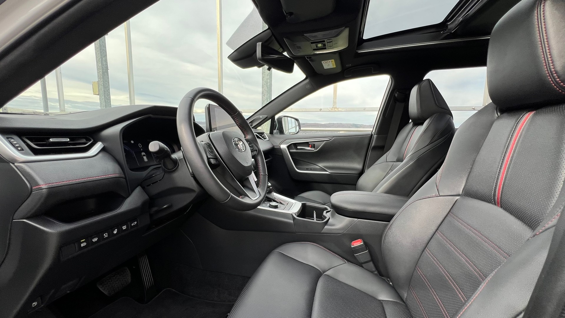 TOYOTA RAV-4 2.5 PHEV GR SPORT E-CVT 4WD l 306 PS-image-25