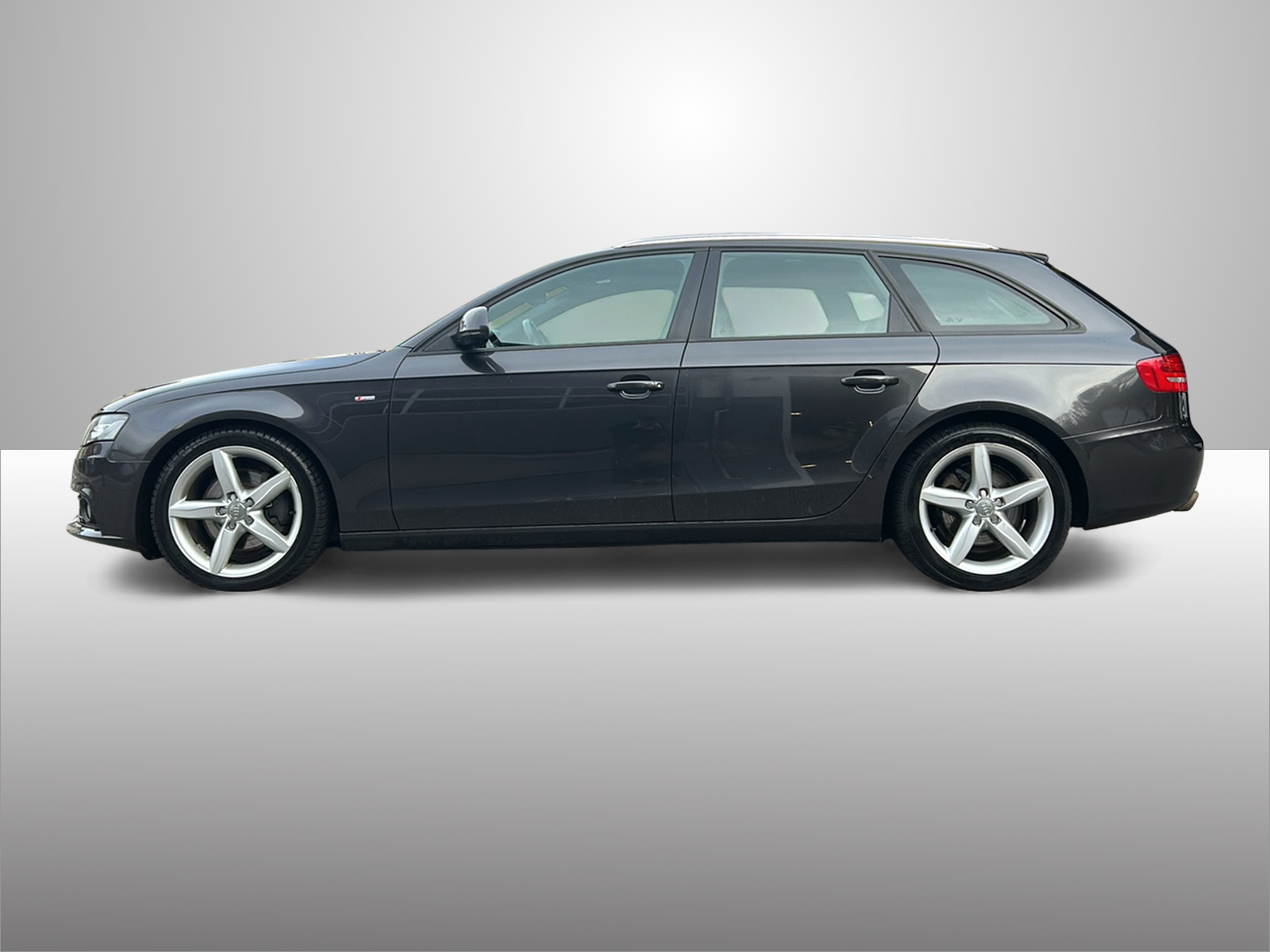 AUDI A4 Avant 3.2 FSI quattro tiptronic-image-1